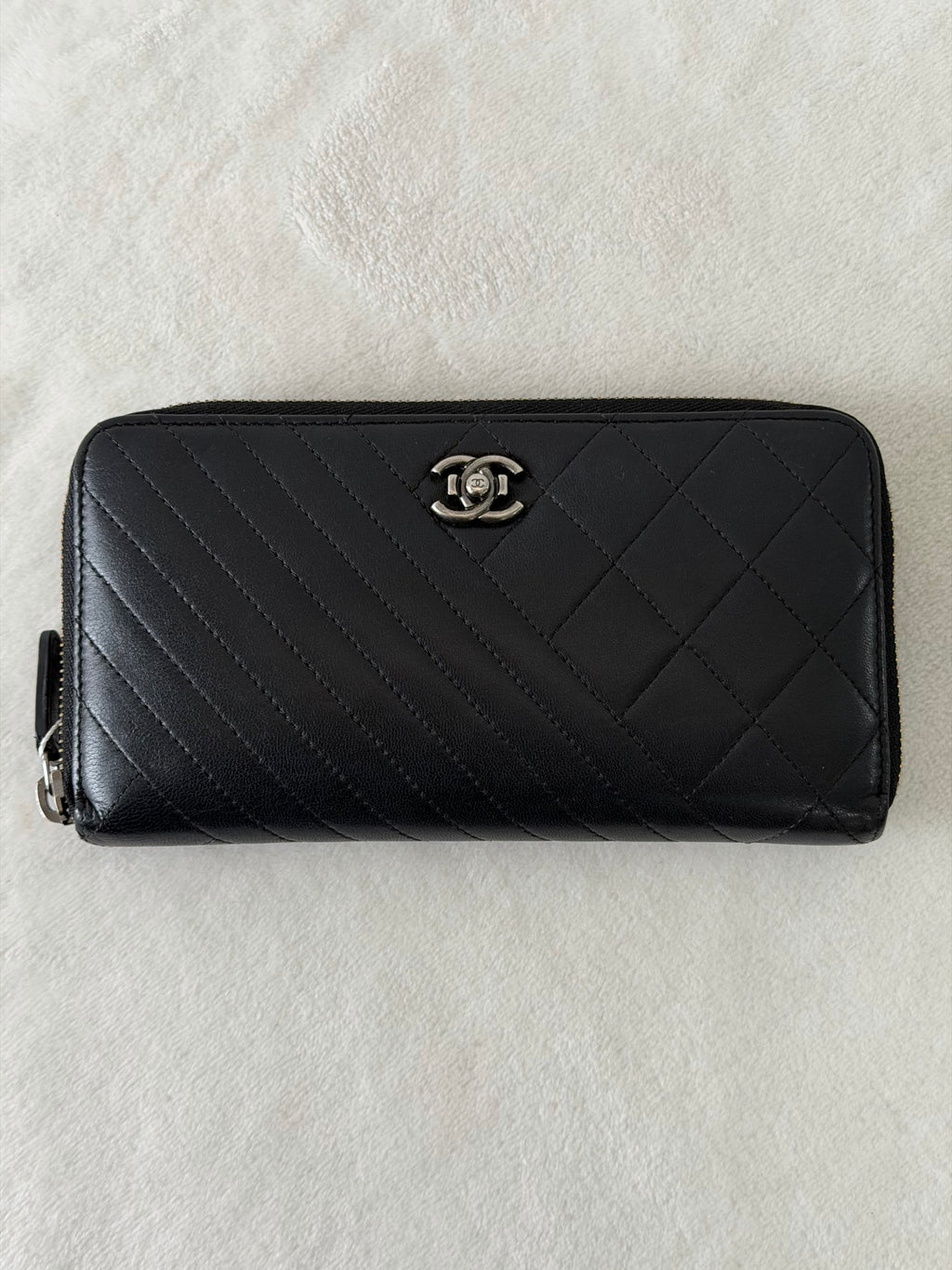 CHANEL Double-C Zipper Purse