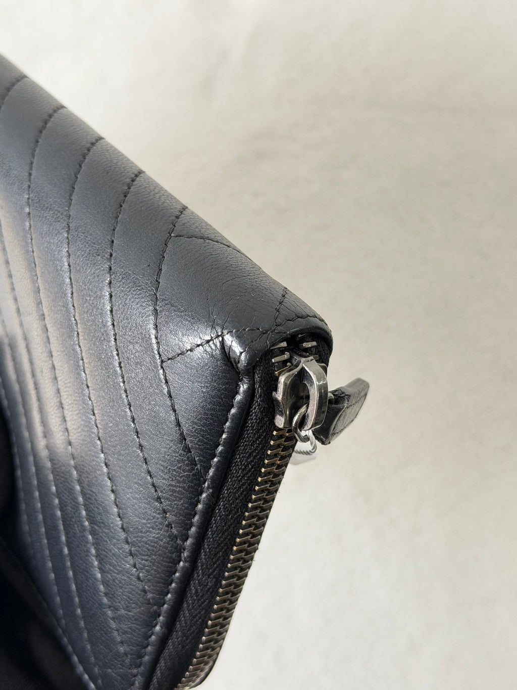 CHANEL Double-C Zipper Purse