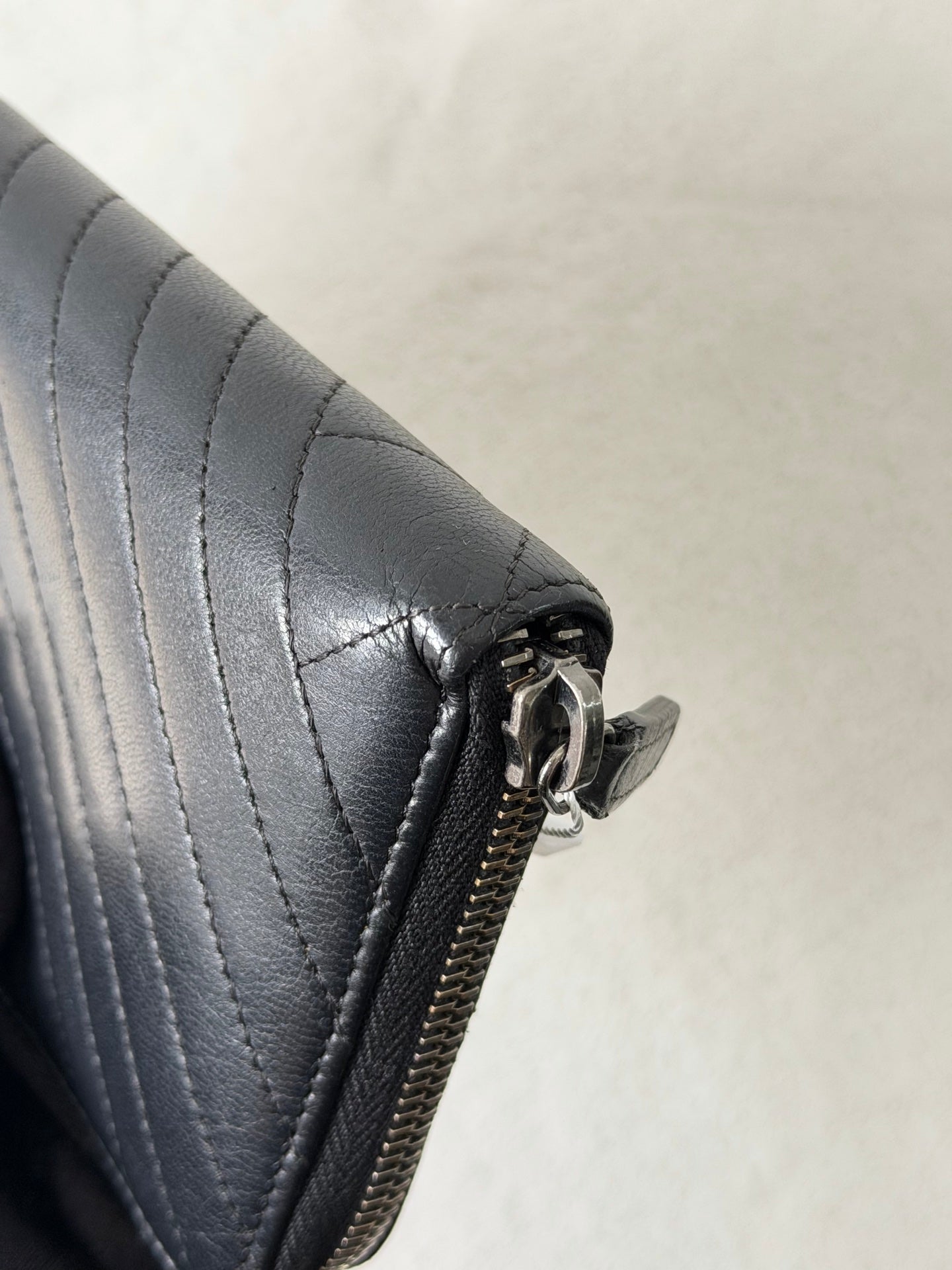 CHANEL Double-C Zipper Purse