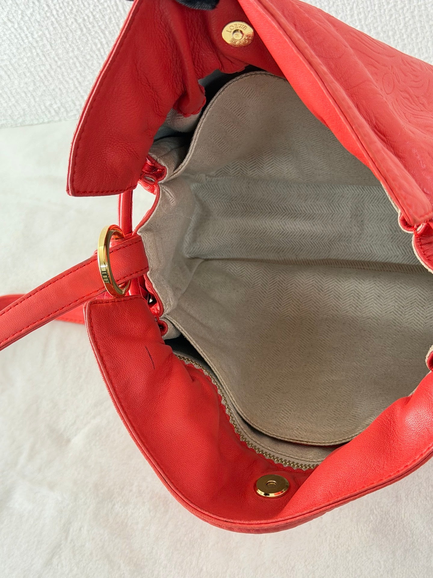 LOEWE Leather Bucket Shoulderbag