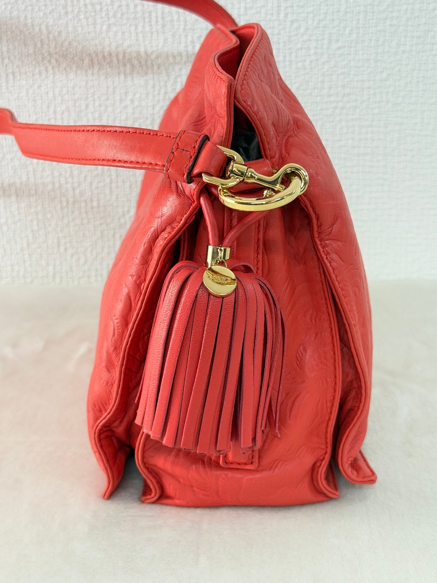LOEWE Leather Bucket Shoulderbag