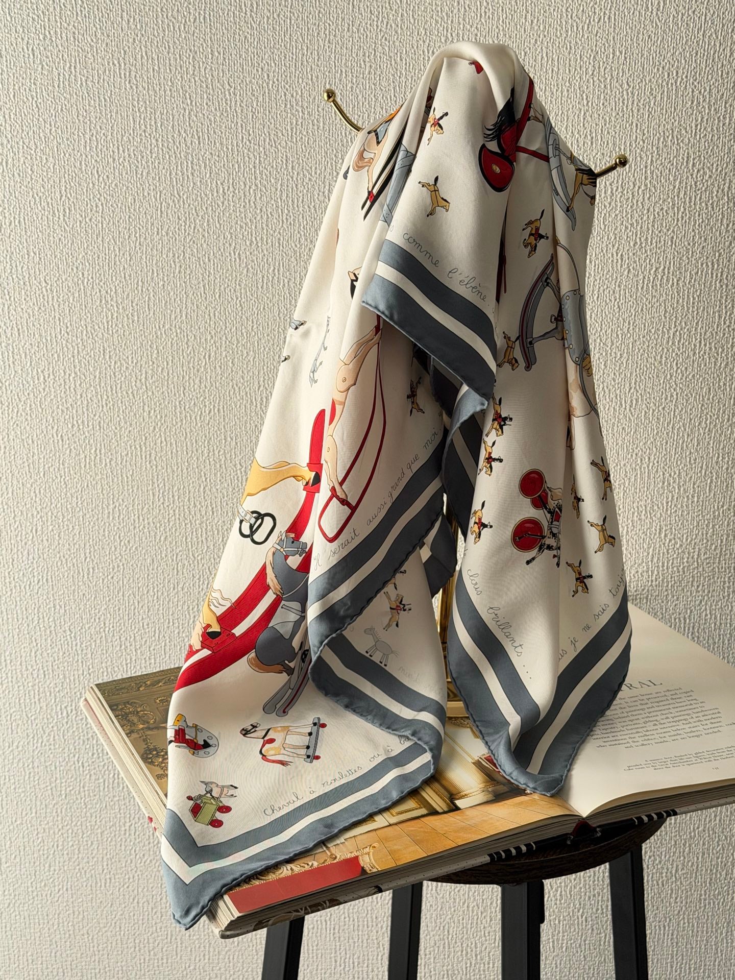 HERMES RACONTE MOI LE CHEVAL Silk Scarf 90'