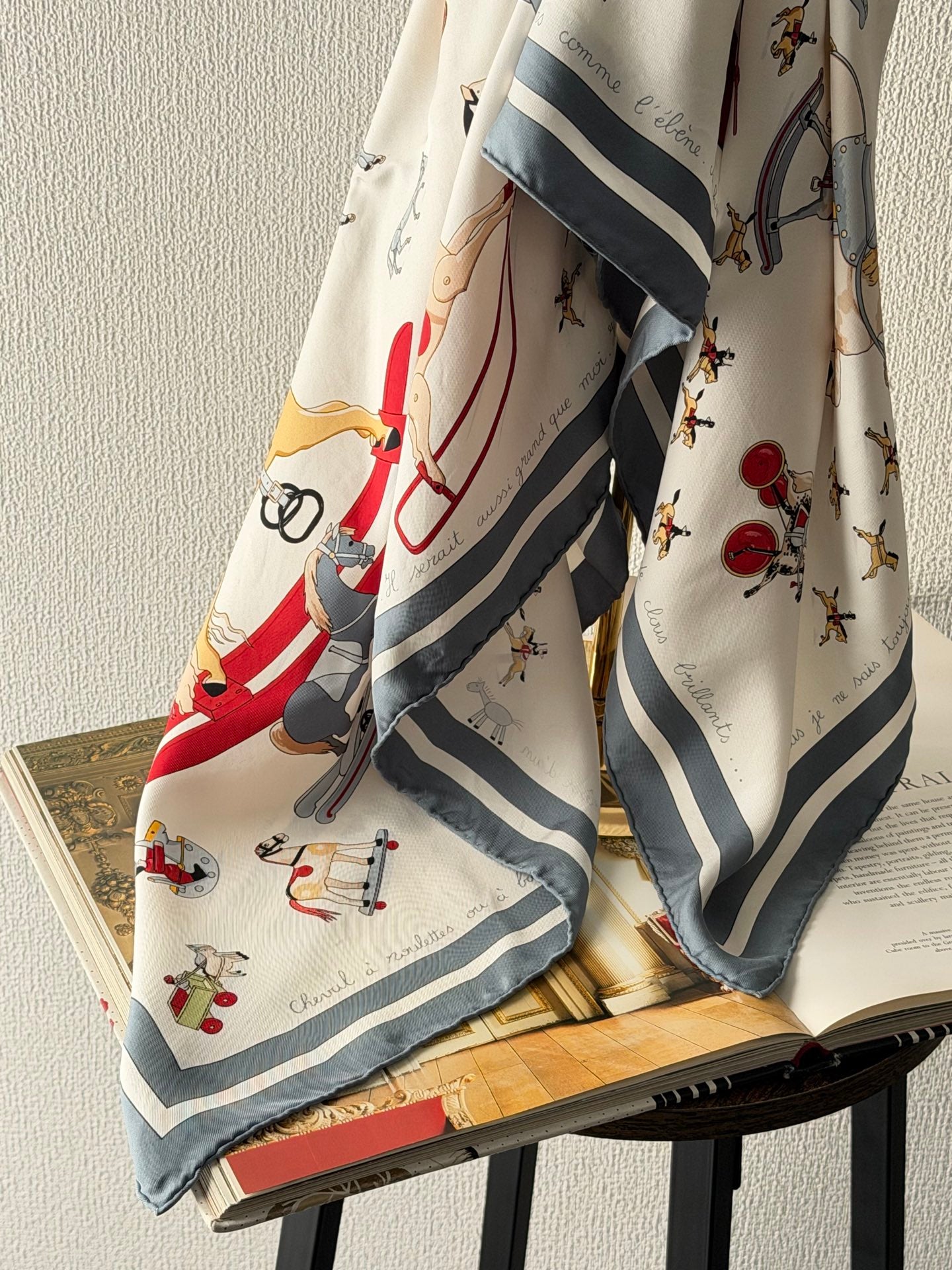 HERMES RACONTE MOI LE CHEVAL Silk Scarf 90'