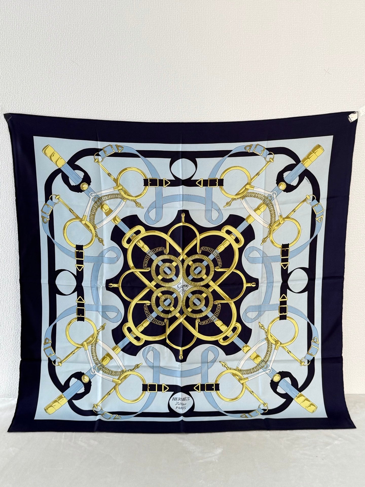 HERMES Eperon d'Or Silk Scarf 90'