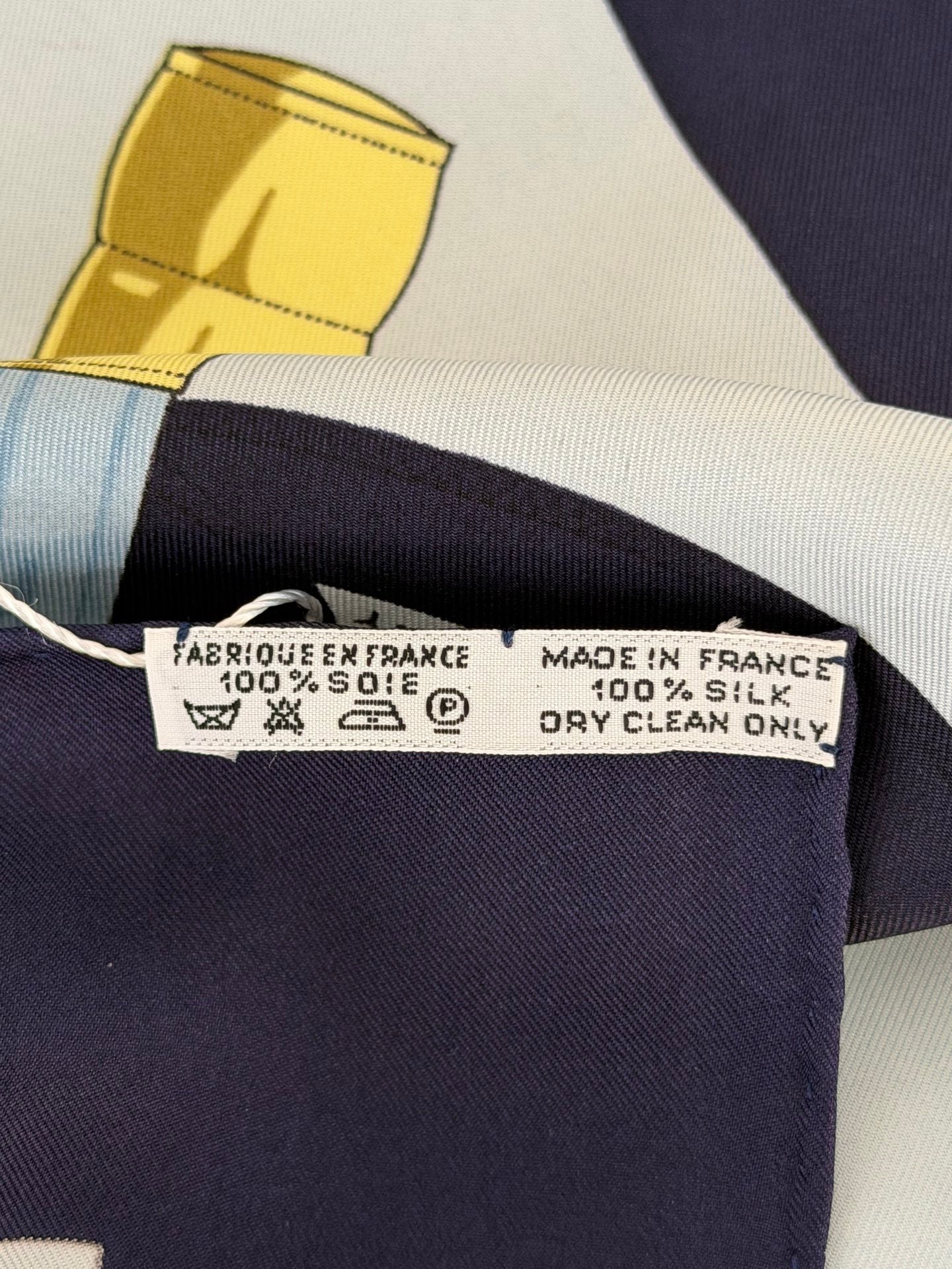 HERMES Eperon d'Or Silk Scarf 90'