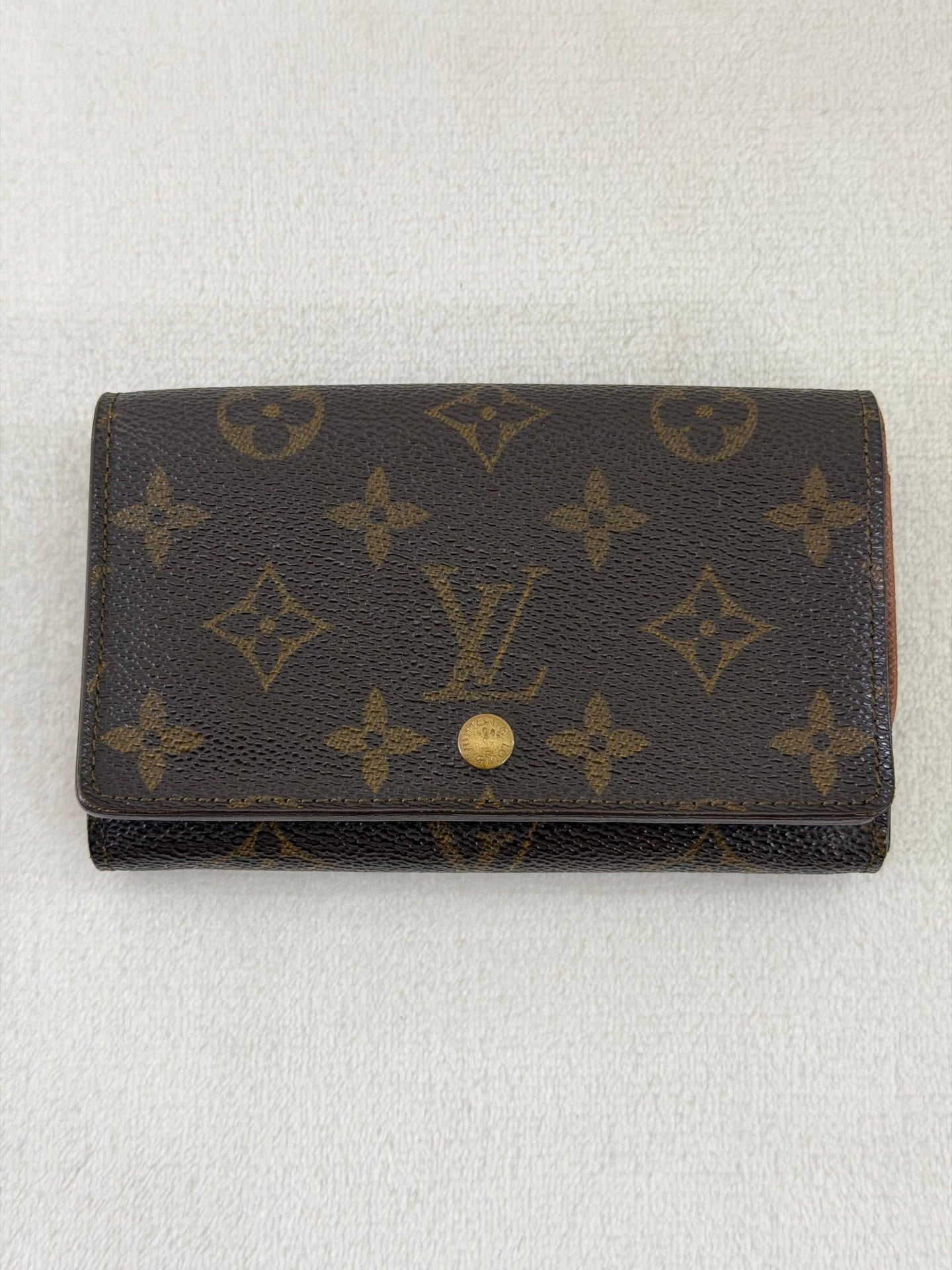 LOUIS VUITTON Monogram Bifold Wallet
