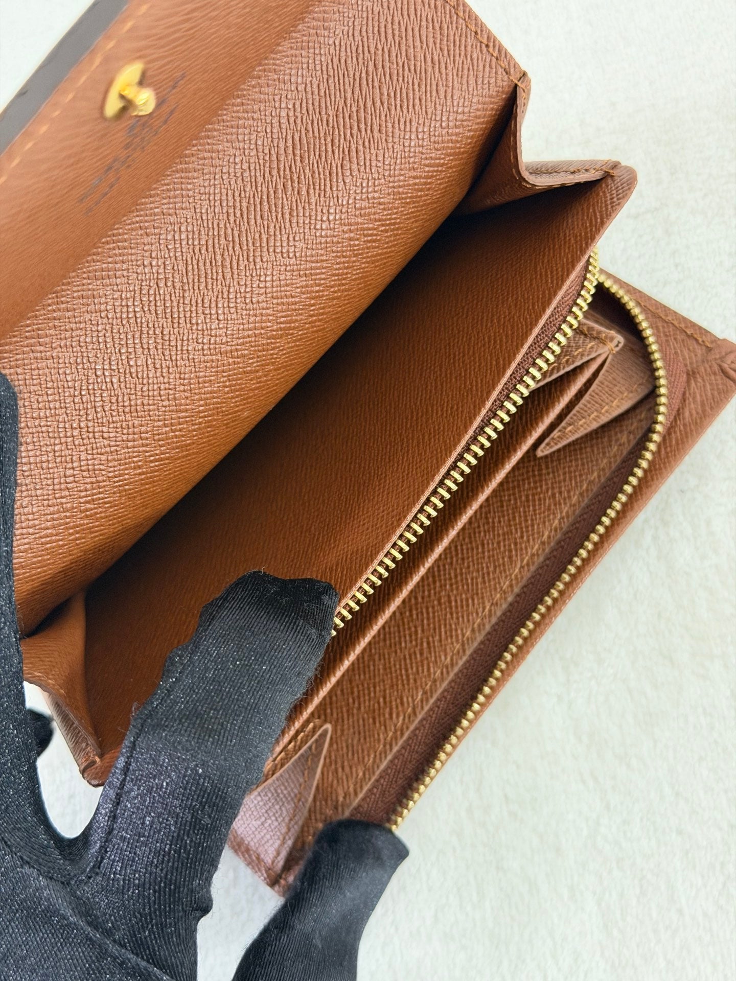 LOUIS VUITTON Monogram Bifold Wallet