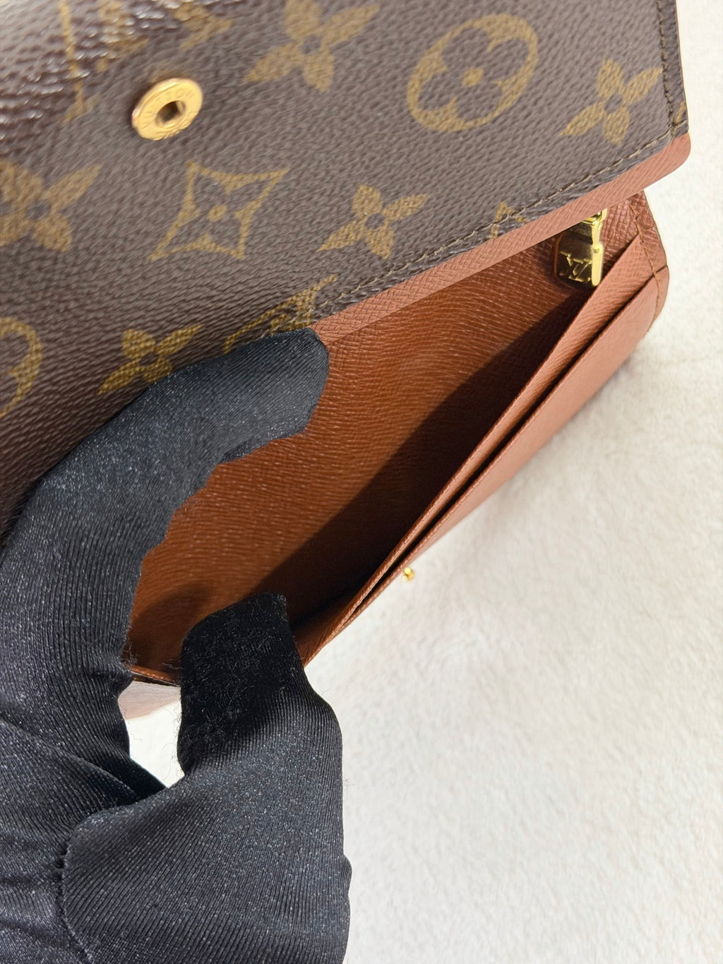 LOUIS VUITTON Monogram Bifold Wallet