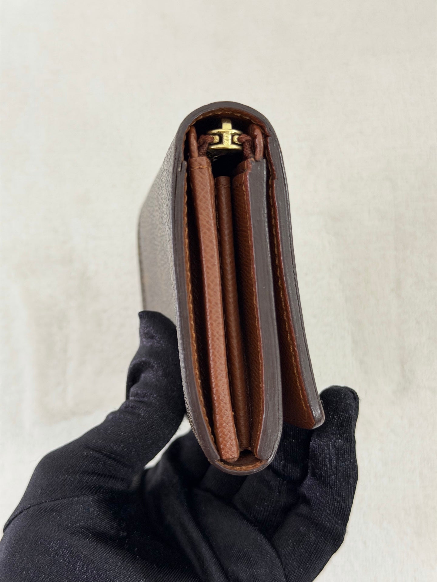 LOUIS VUITTON Monogram Bifold Wallet