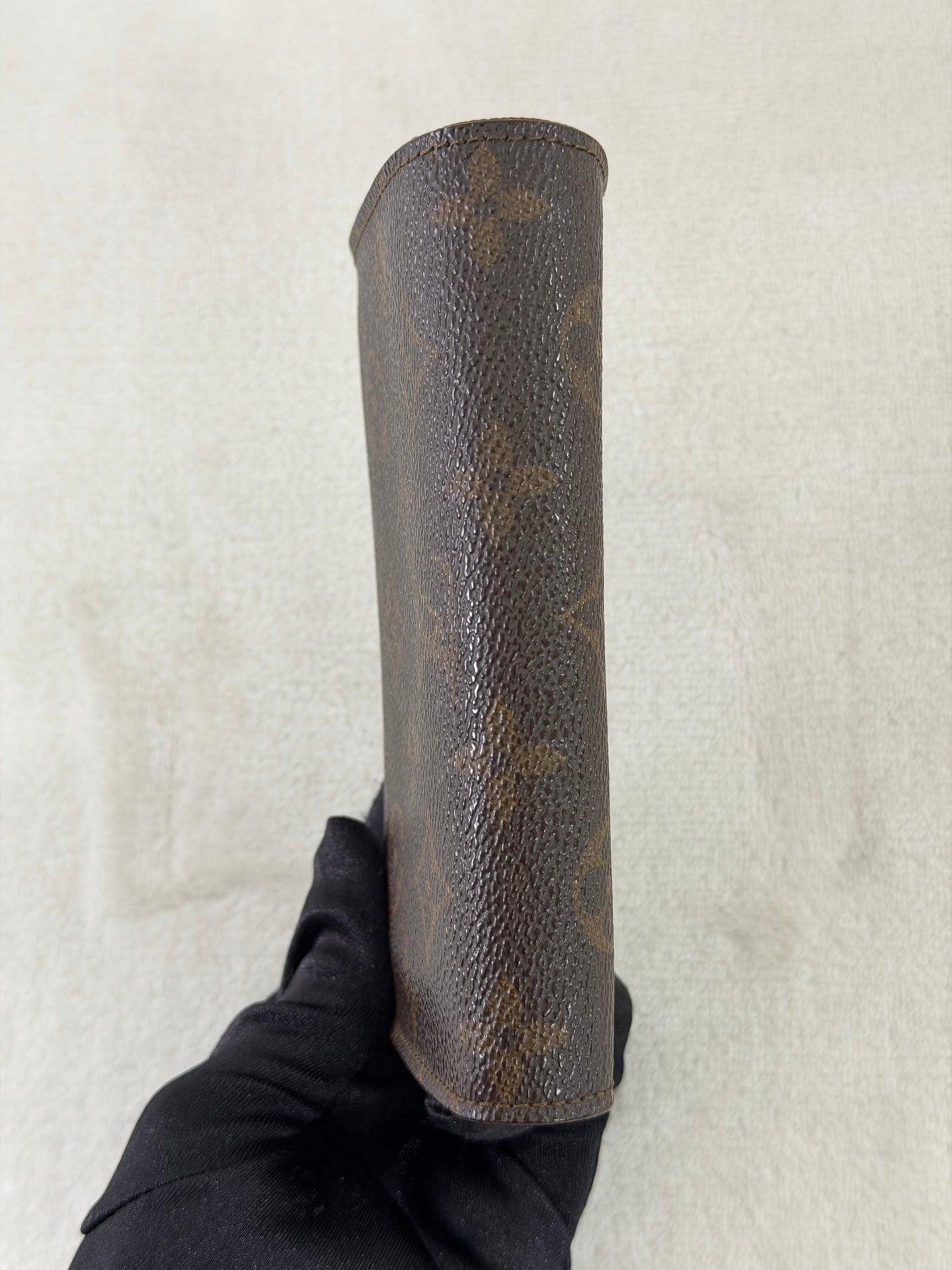 LOUIS VUITTON Monogram Bifold Wallet