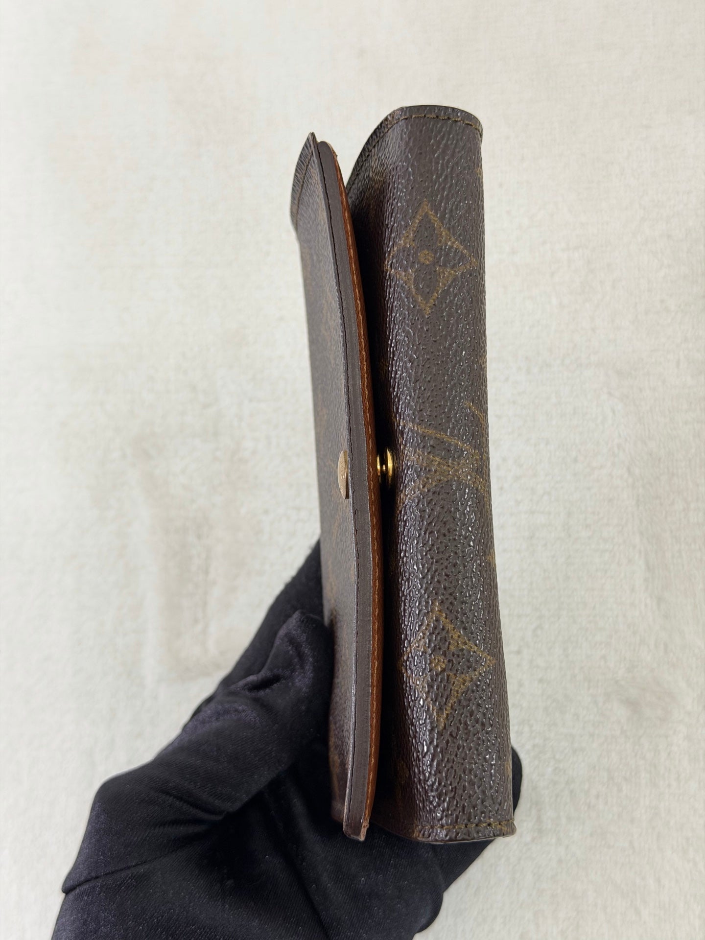 LOUIS VUITTON Monogram Bifold Wallet
