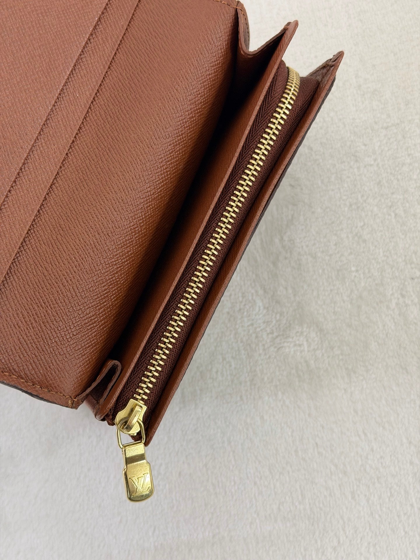 LOUIS VUITTON Monogram Bifold Wallet