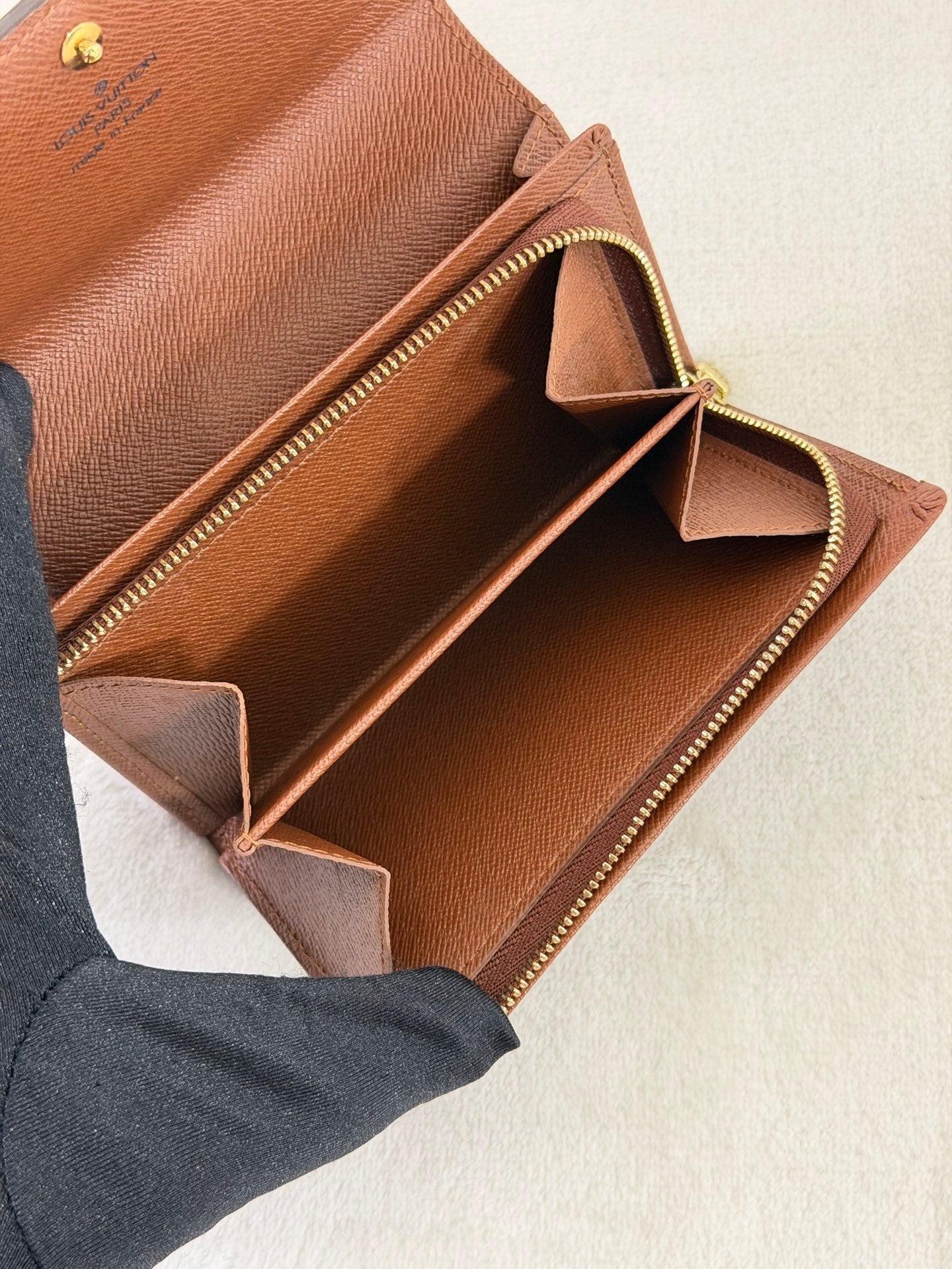 LOUIS VUITTON Monogram Bifold Wallet