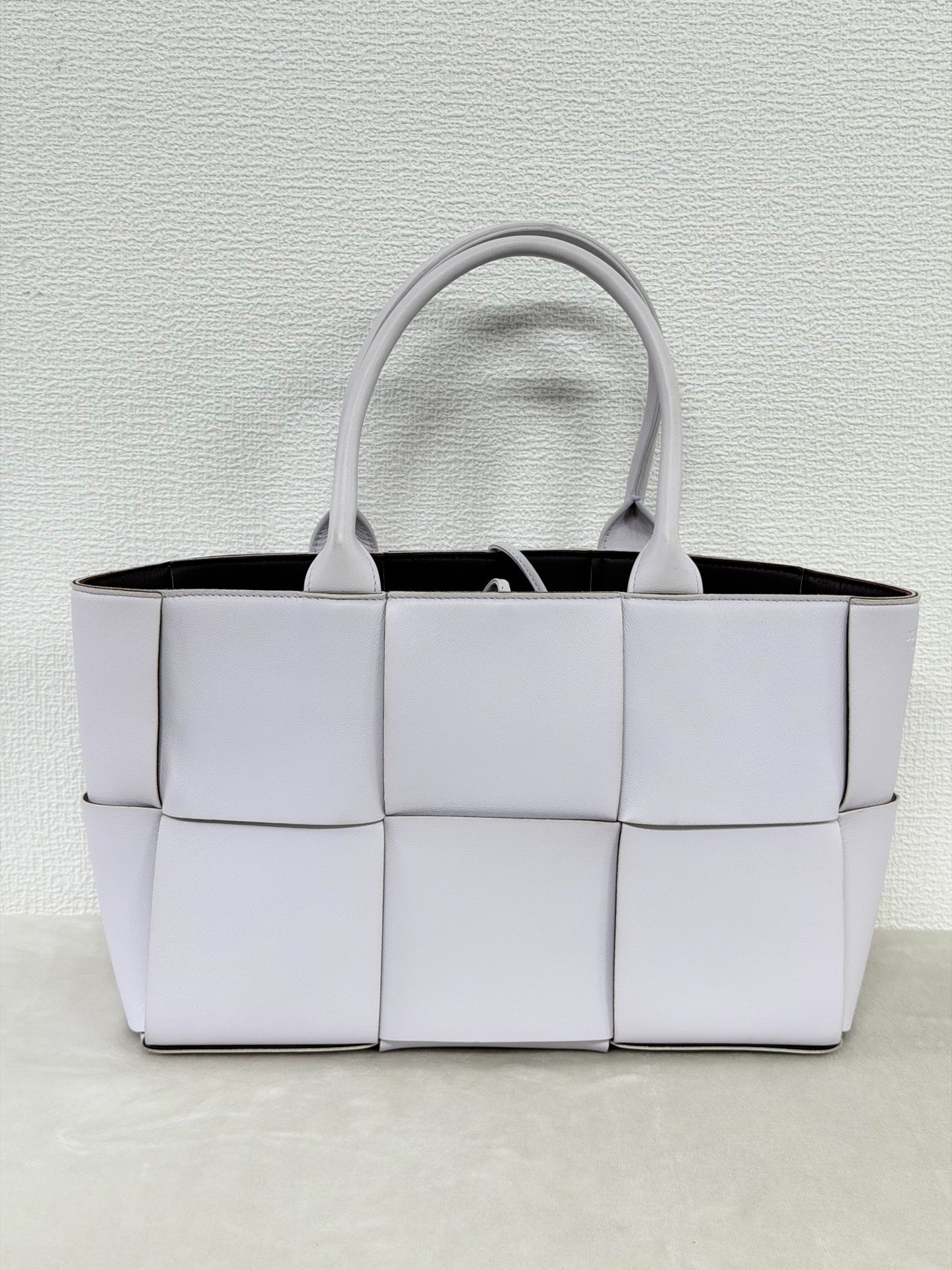 BOTTEGA VENETA Arco Violet Totebag