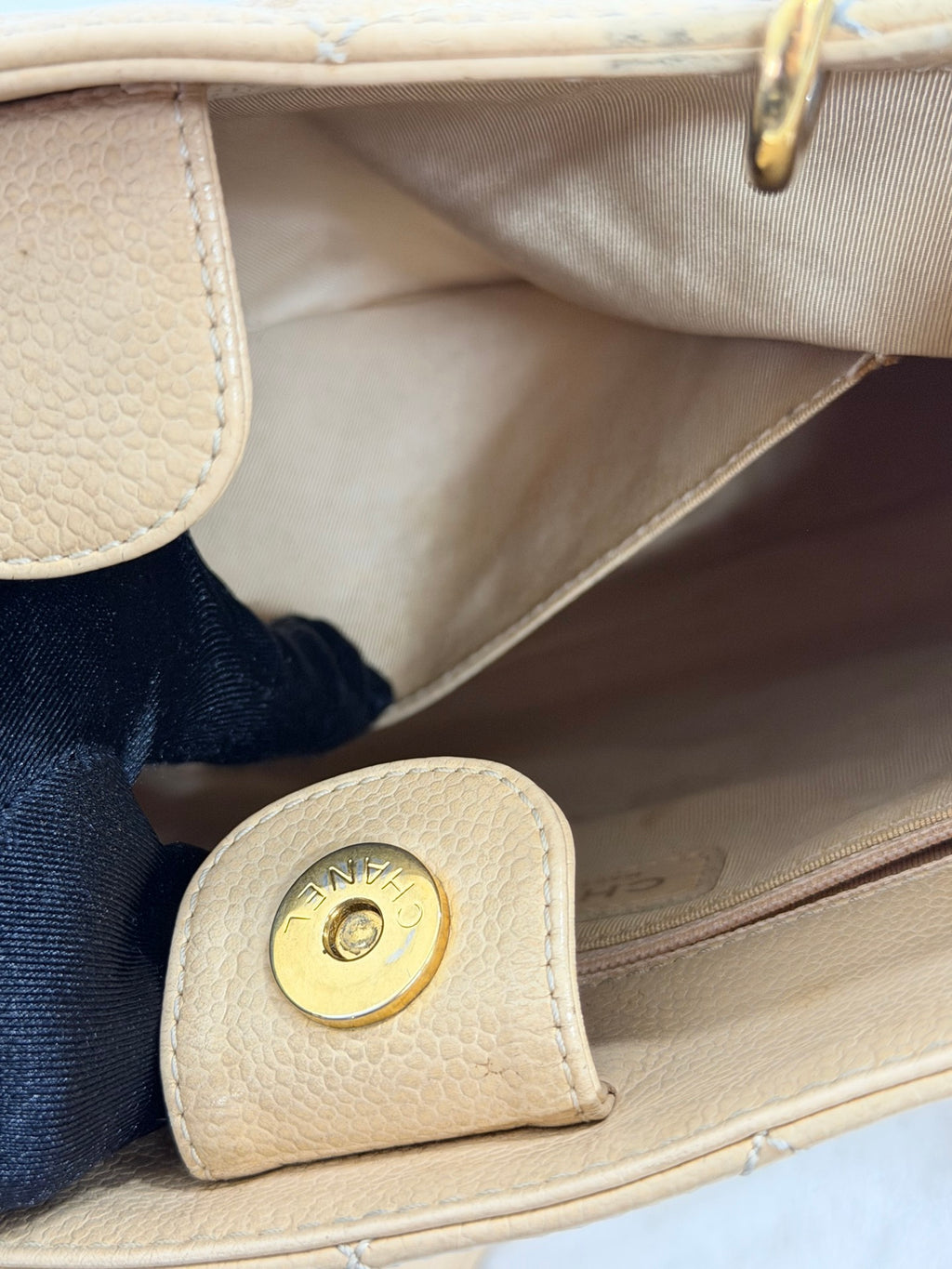 CHANEL GST Beige Double-C Totebag