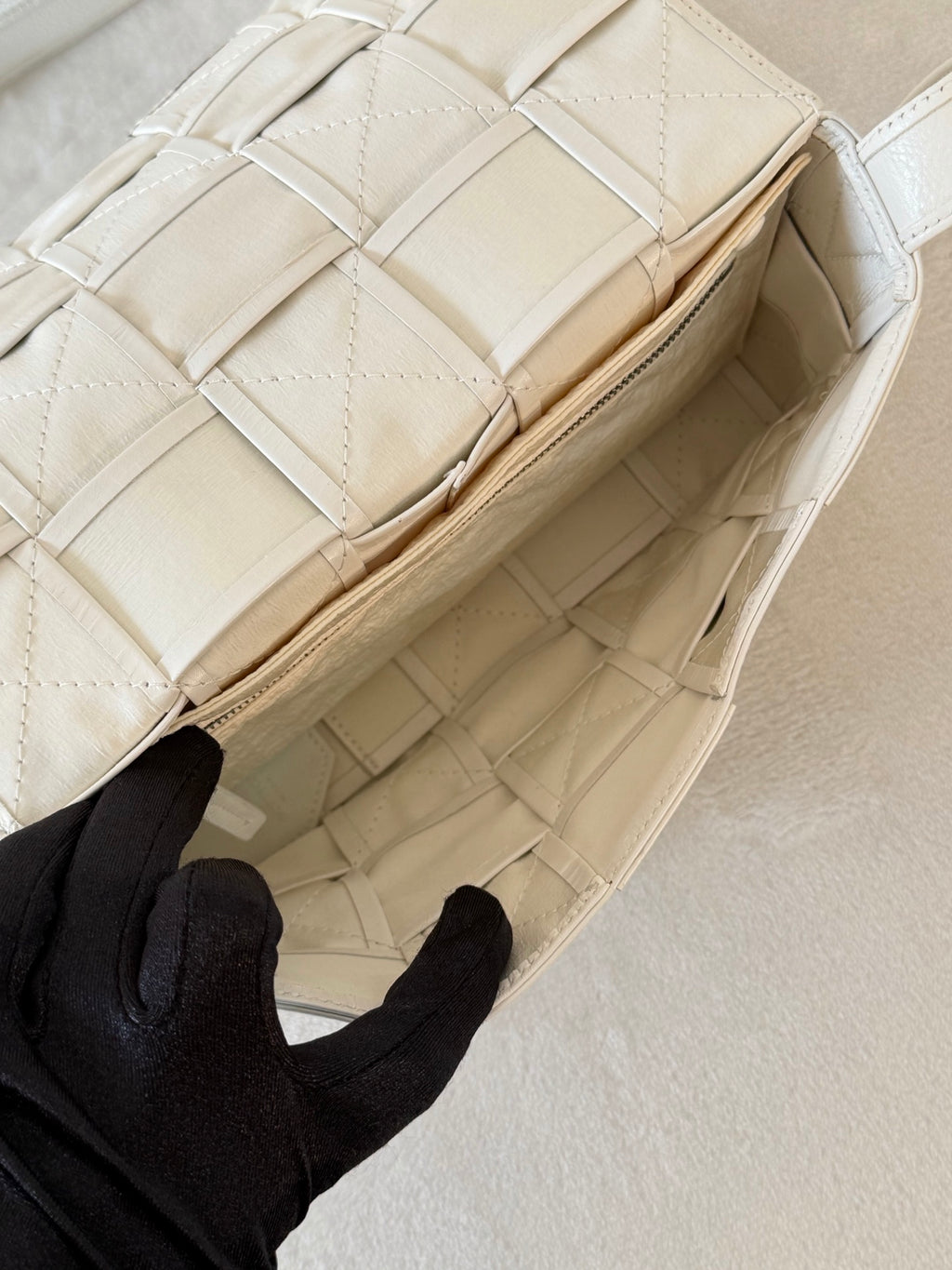 Bottega Veneta Cassette leather shoulder bag