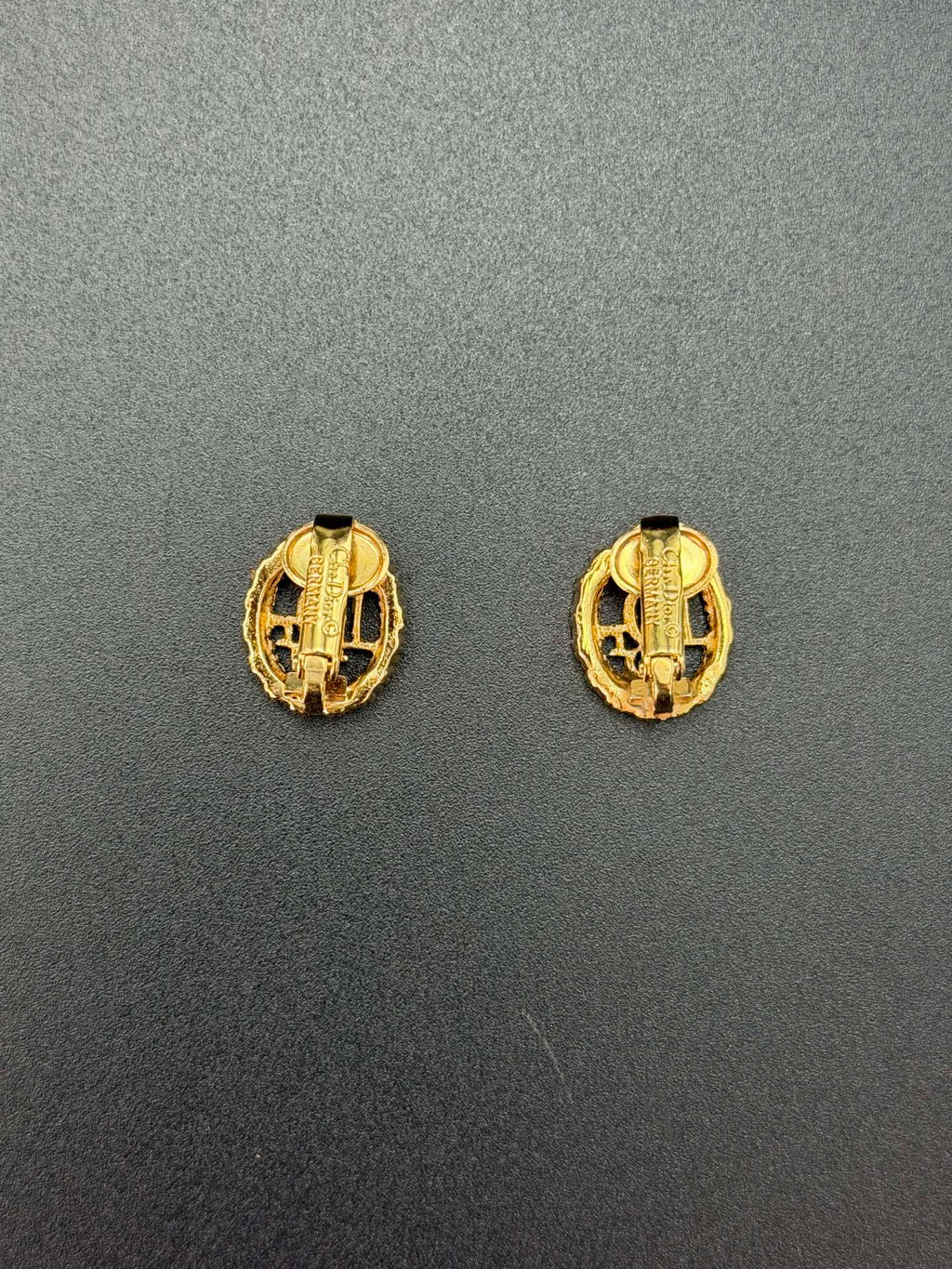CHRISTIAN DIOR Logo Rhinestone Ear clips