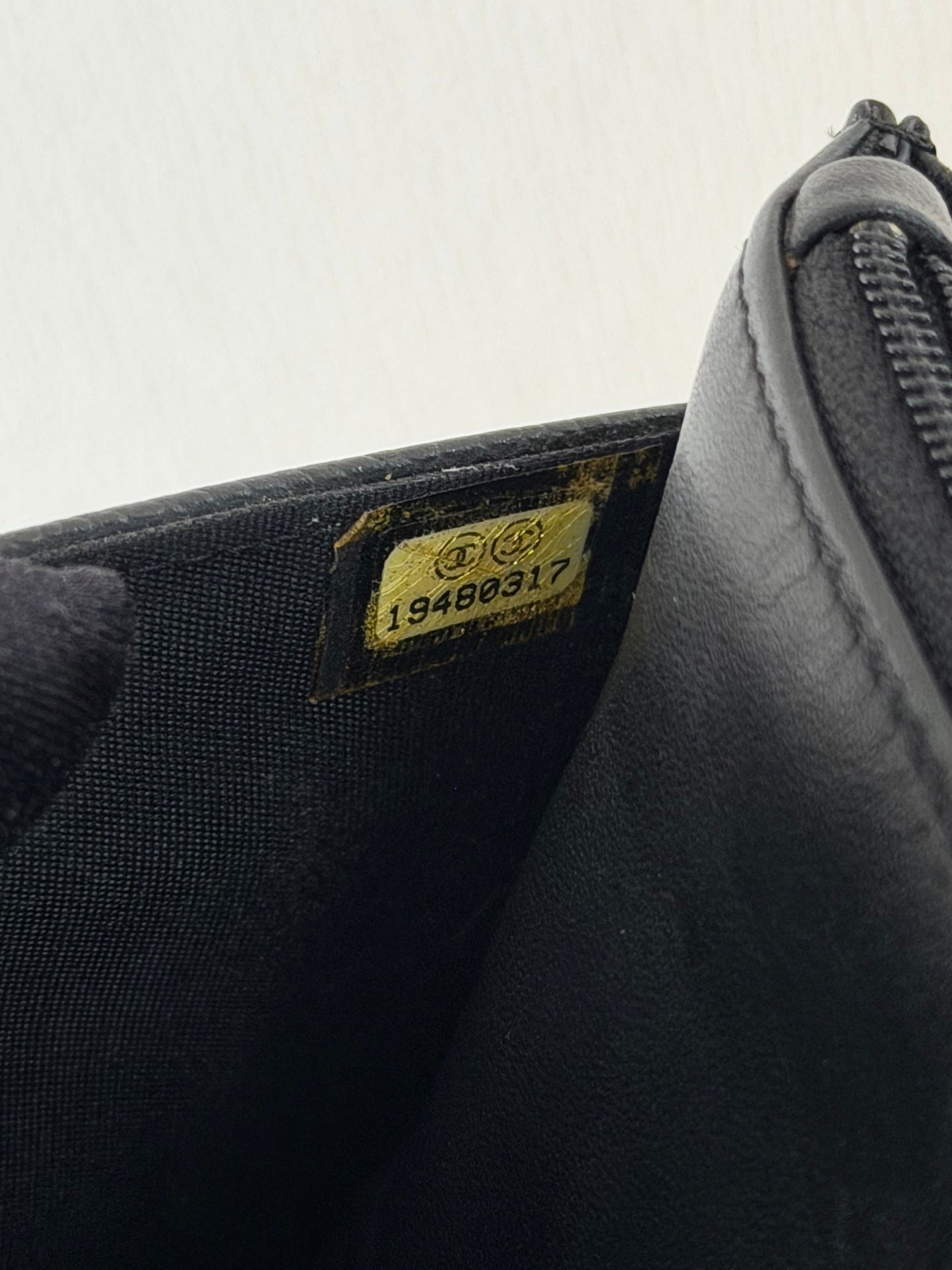 CHANEL Cavier Double-C WOC chainbag