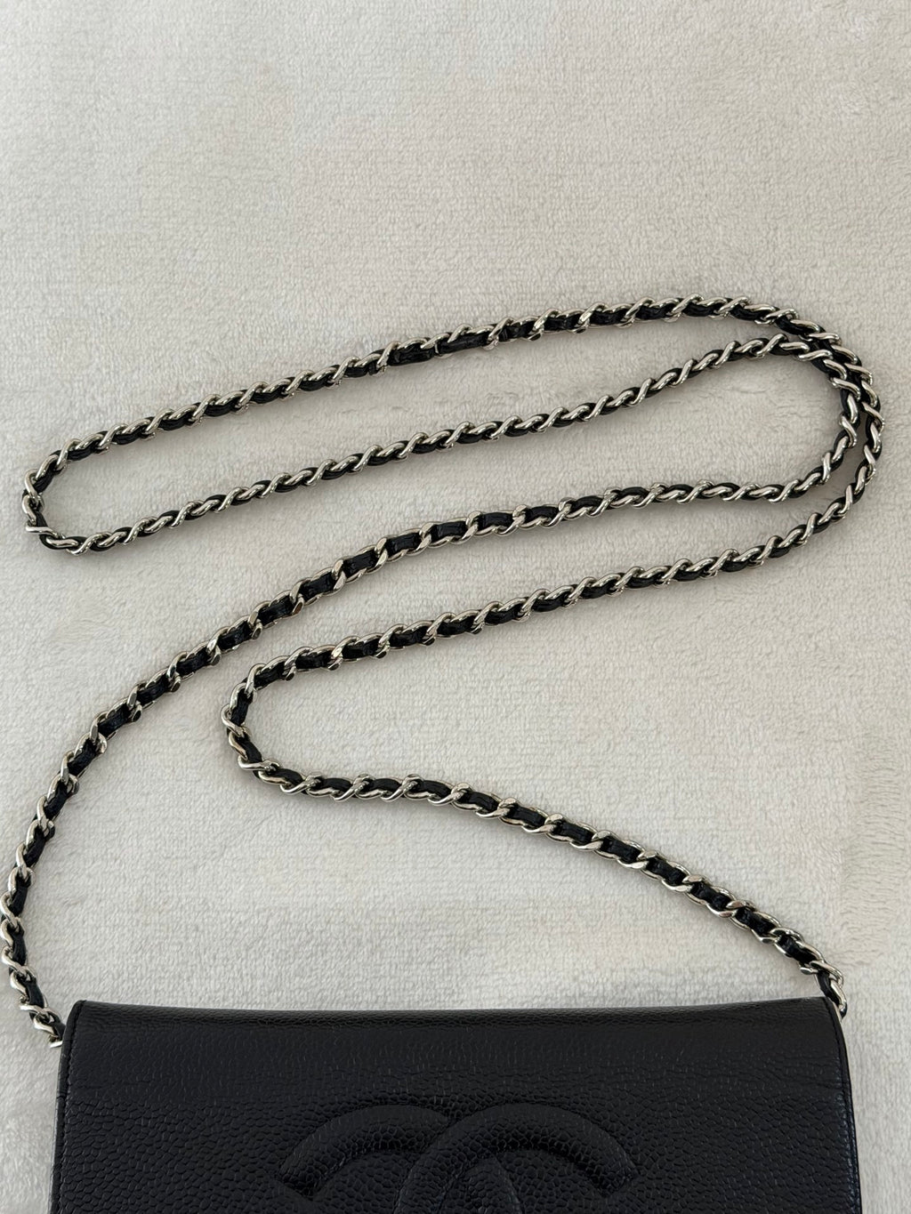 CHANEL Cavier Double-C WOC chainbag