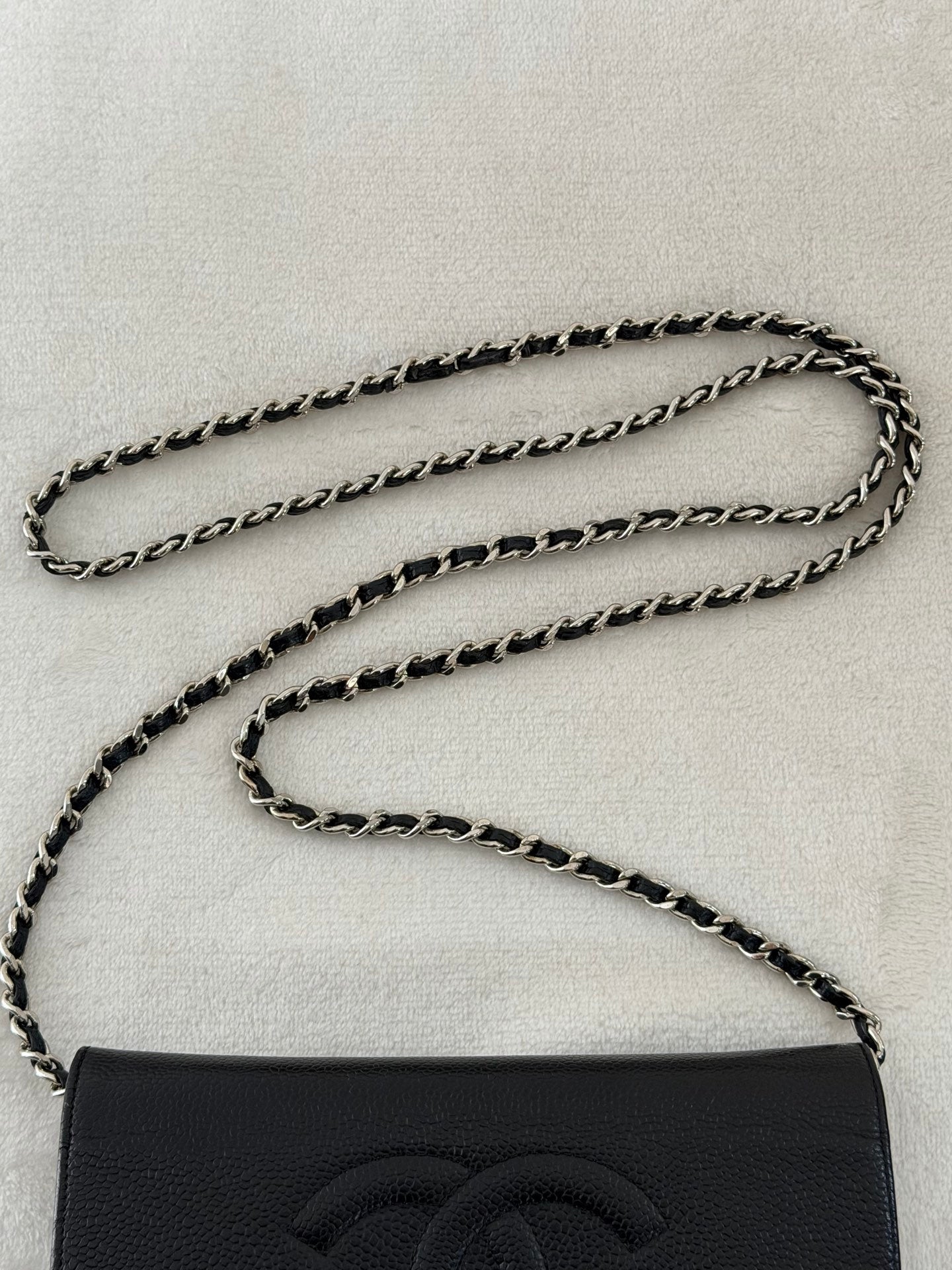 CHANEL Cavier Double-C WOC chainbag