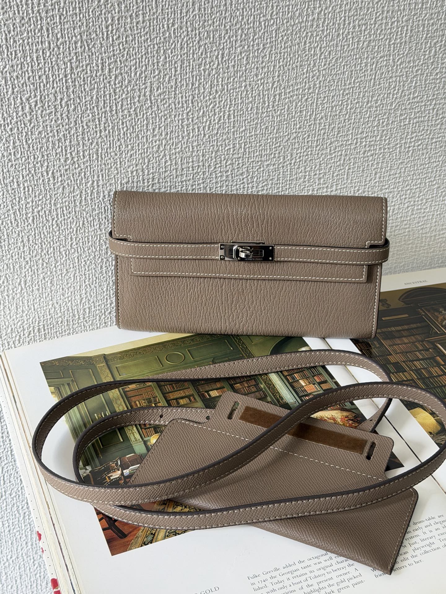 HERMES Kelly Genuine Bifold Wallet