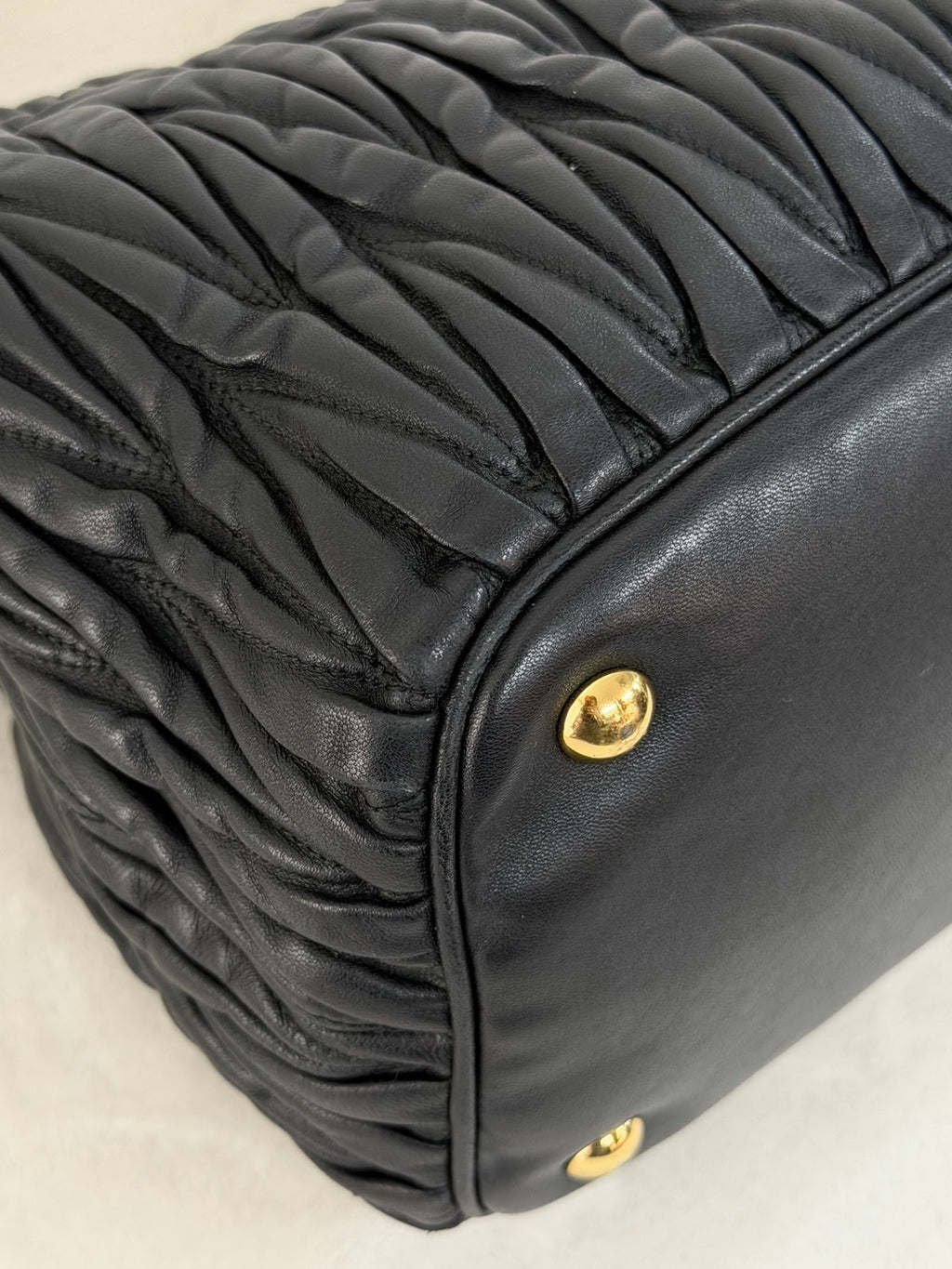 MIUMIU Matelasse Secchiello Bag Black