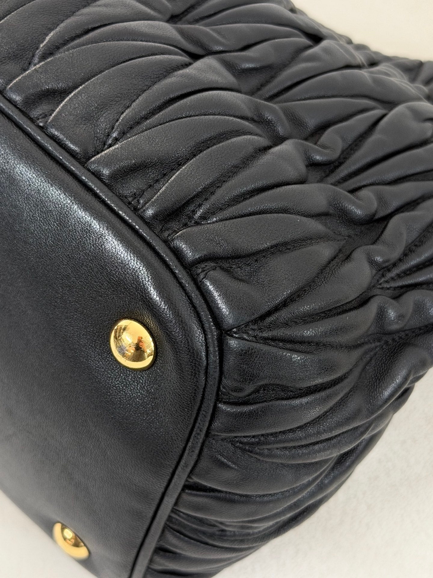 MIUMIU Matelasse Secchiello Bag Black
