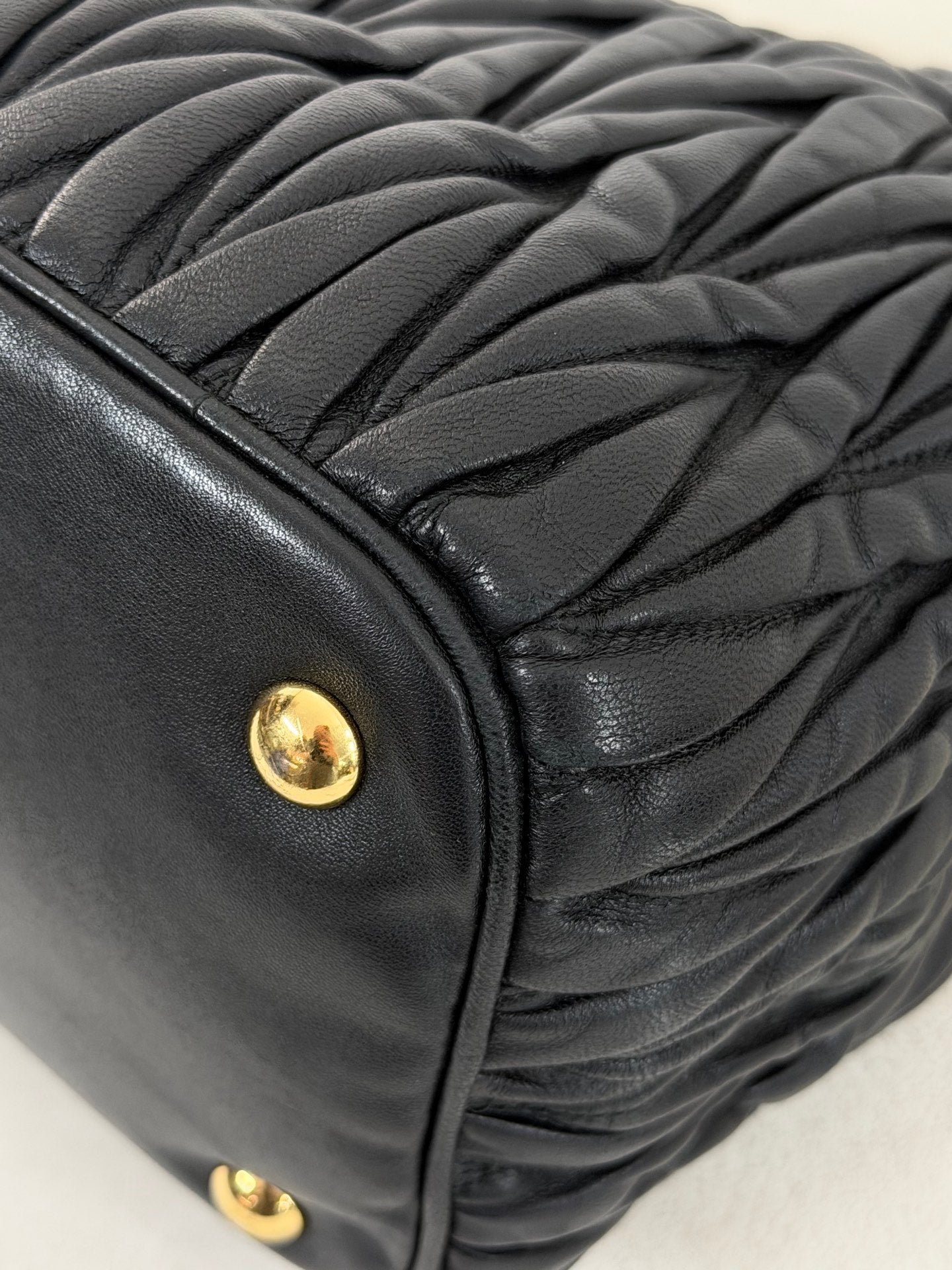MIUMIU Matelasse Secchiello Bag Black