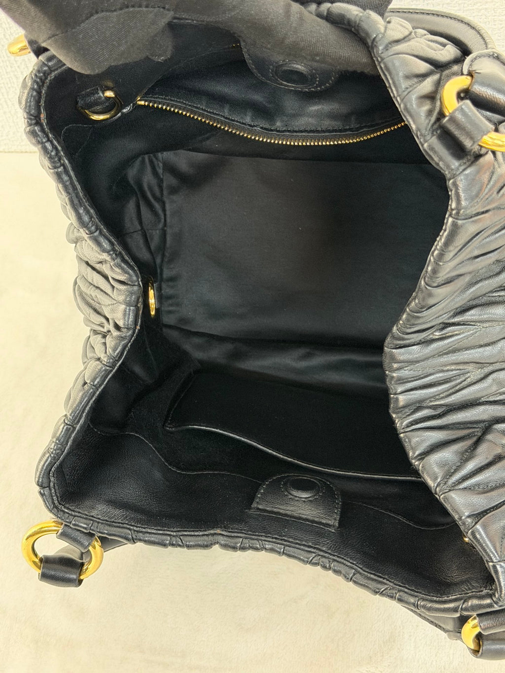 MIUMIU Matelasse Secchiello Bag Black