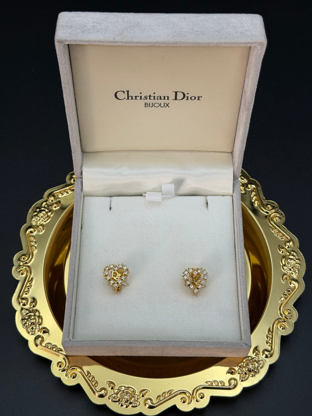 DIOR Heart-shaped Ear Clips