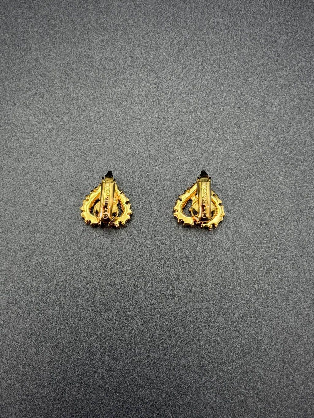 DIOR Heart-shaped Ear Clips