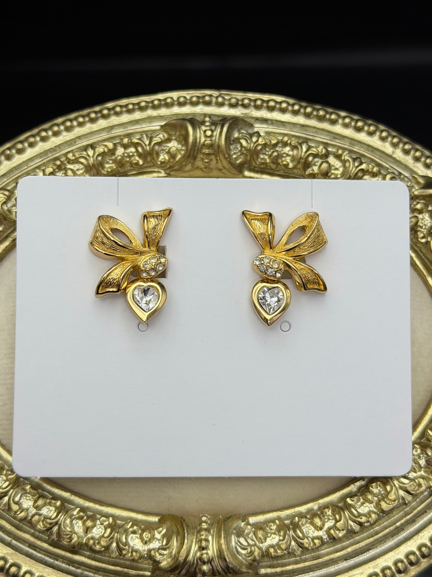 CHRISTIAN DIOR Ribbon Ear Clips