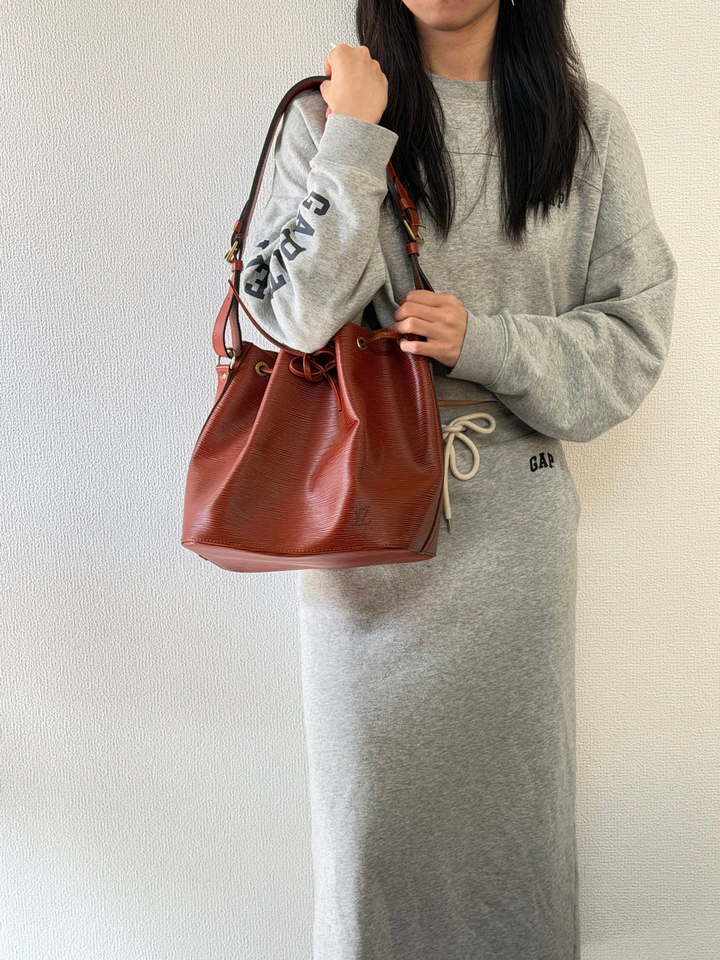LOUIS VUITTON Epi Noe Bucket Shoulderbag