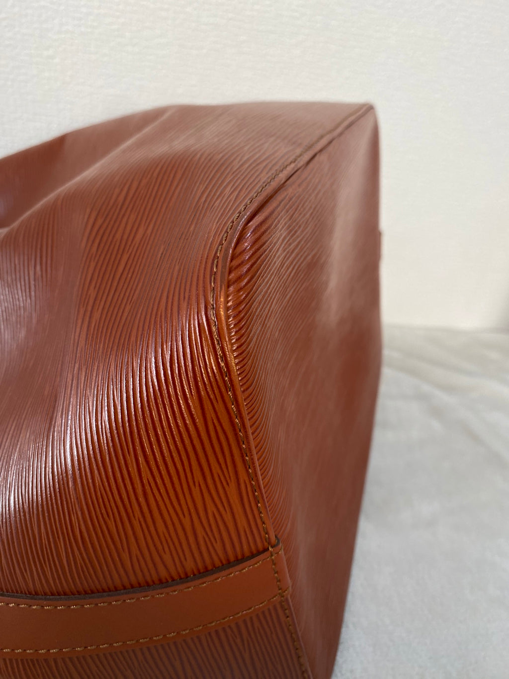 LOUIS VUITTON Epi Noe Bucket Shoulderbag