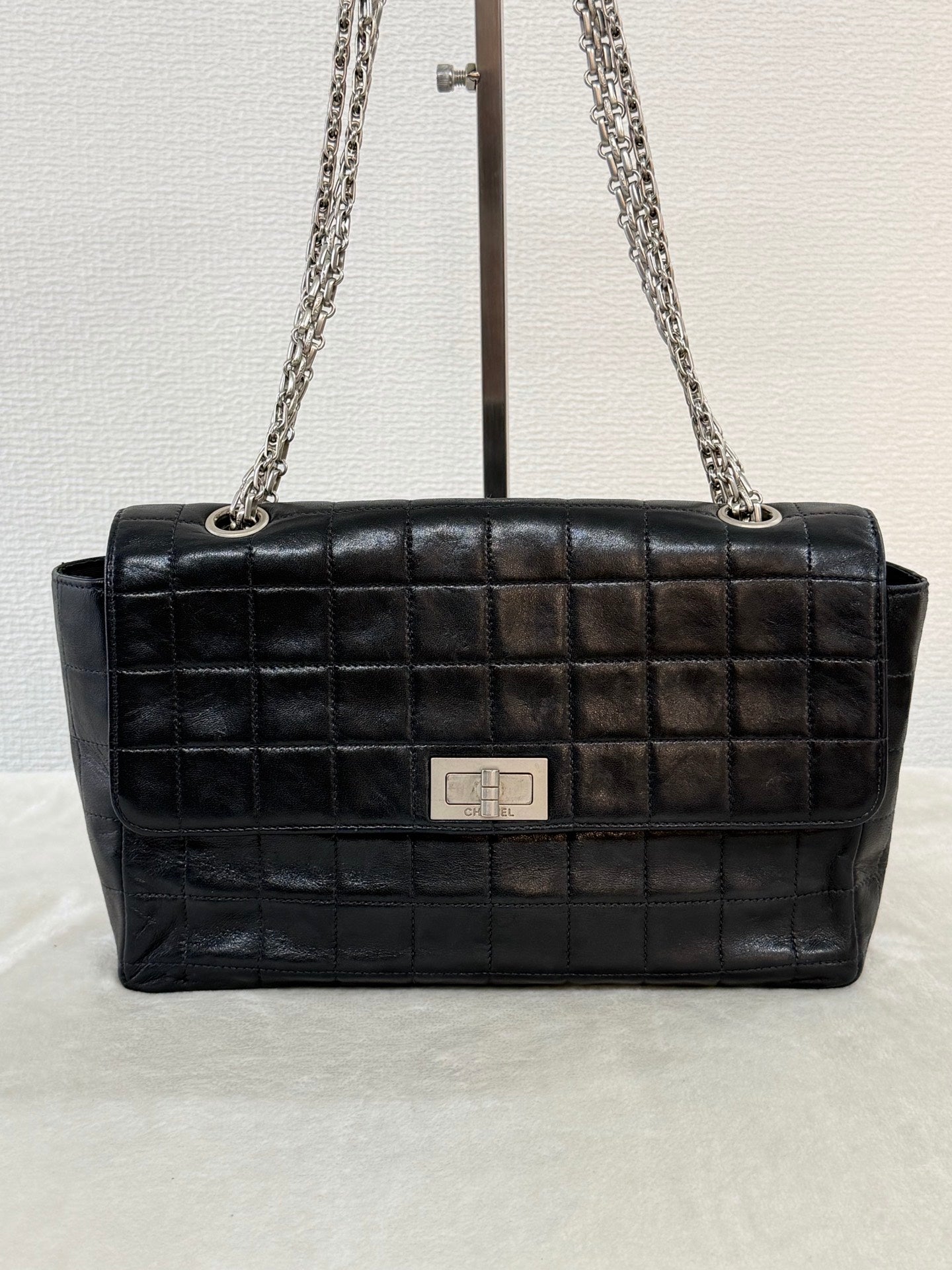 CHANEL Ice cube 2.55 flap chainbag