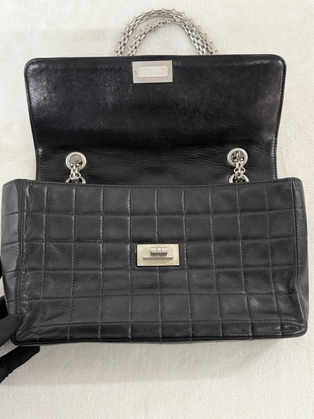 CHANEL Ice cube 2.55 flap chainbag