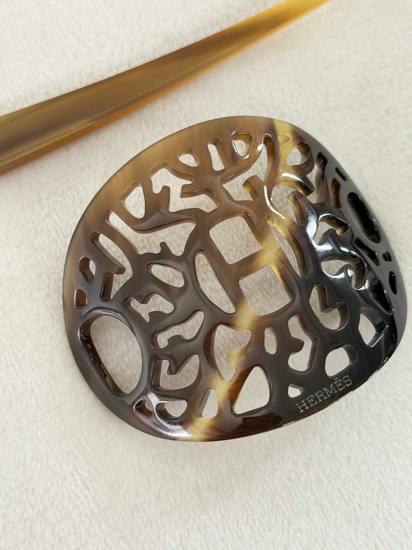 HERMES Buffalo Horn Rocaille