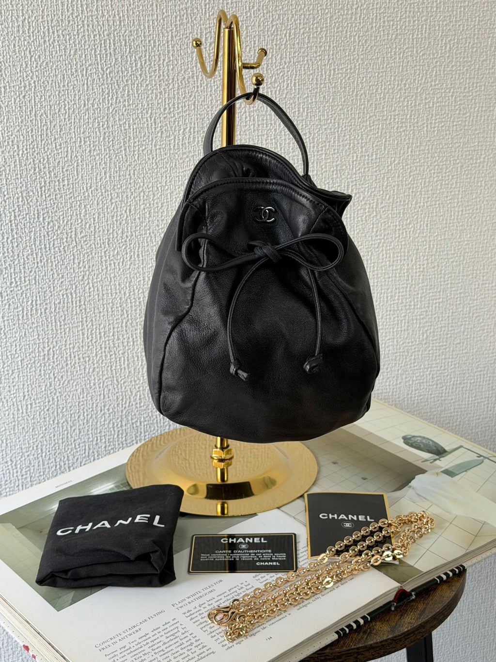 CHANEL Lambksin Bucketbag