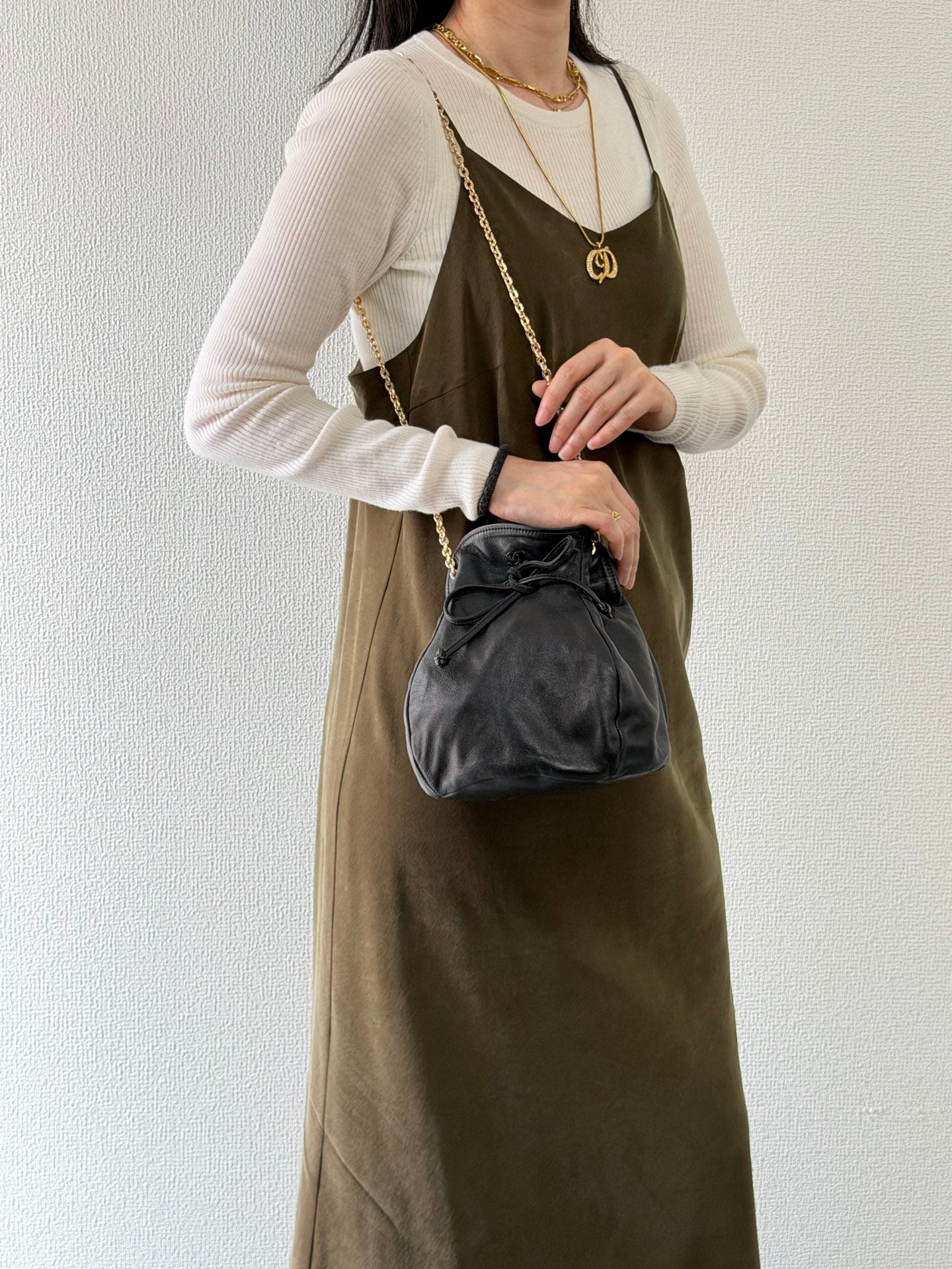 CHANEL Lambksin Bucketbag