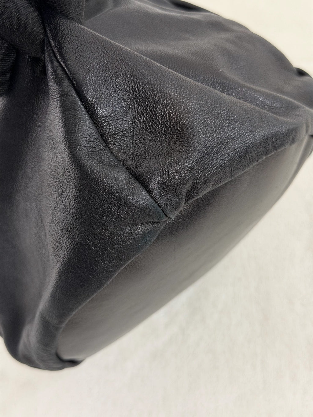 CHANEL Lambksin Bucketbag