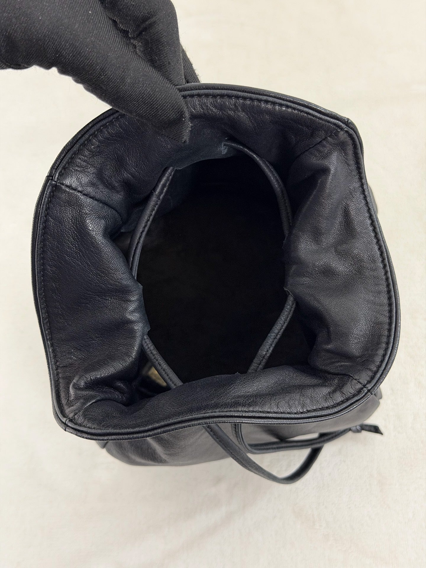 CHANEL Lambksin Bucketbag