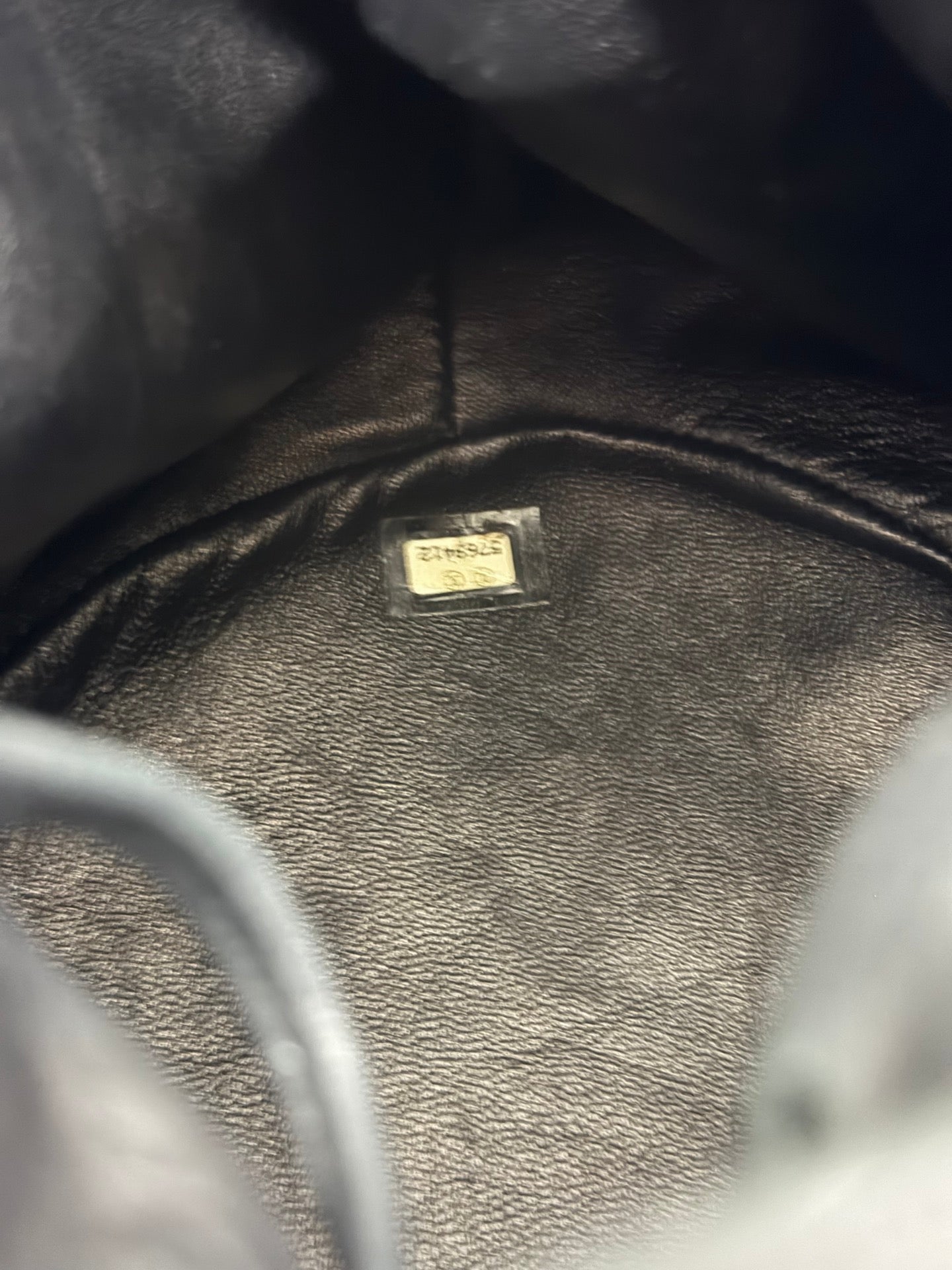 CHANEL Lambksin Bucketbag
