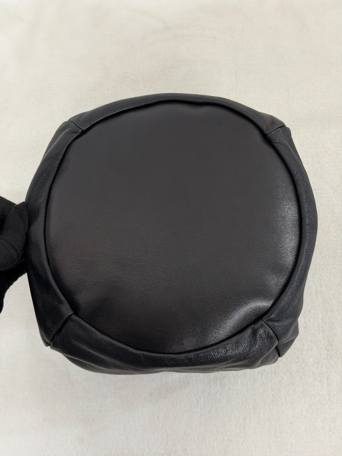 CHANEL Lambksin Bucketbag