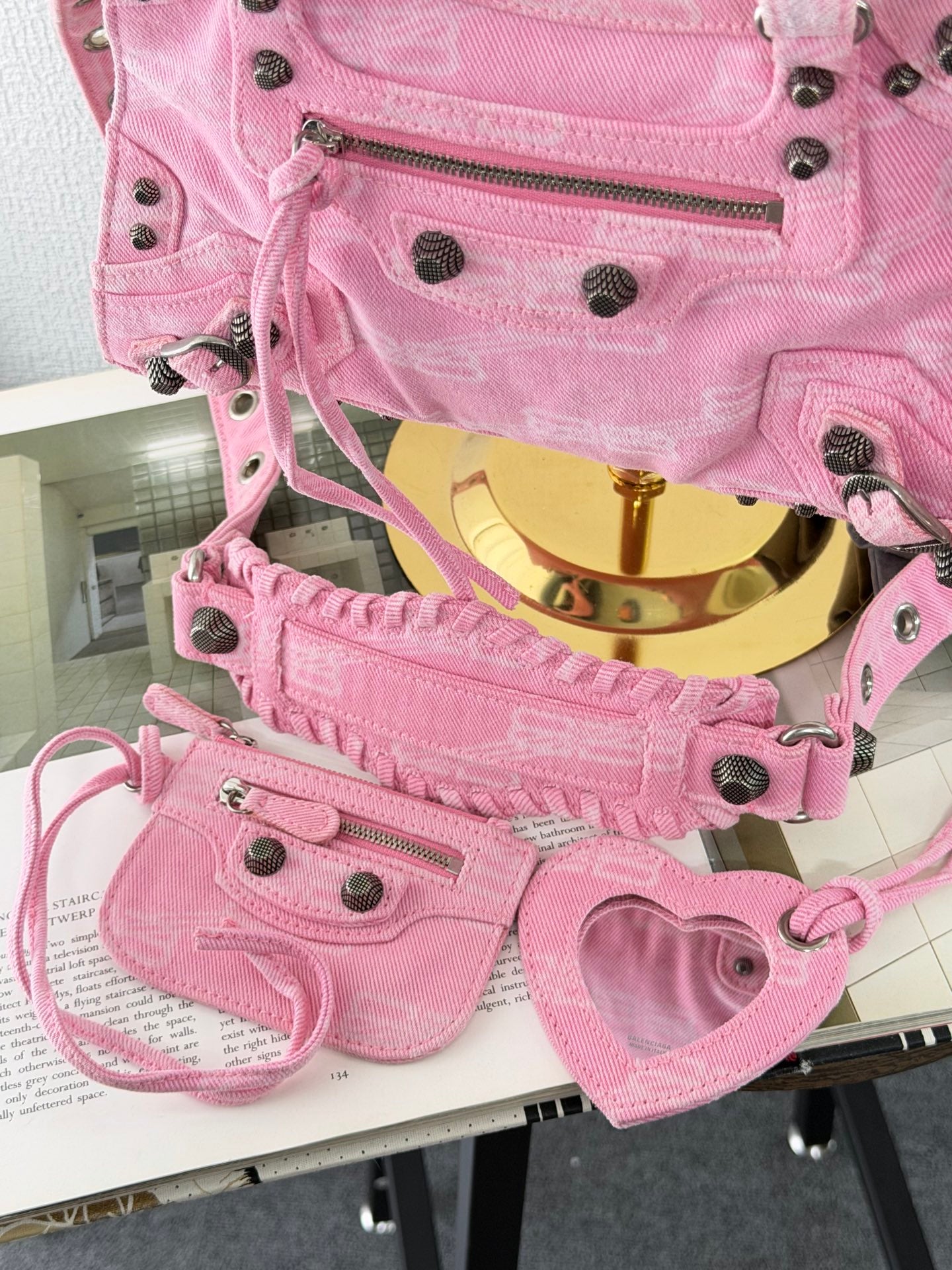 BALENCIAGA Le City Mini Shoulderbag Pink