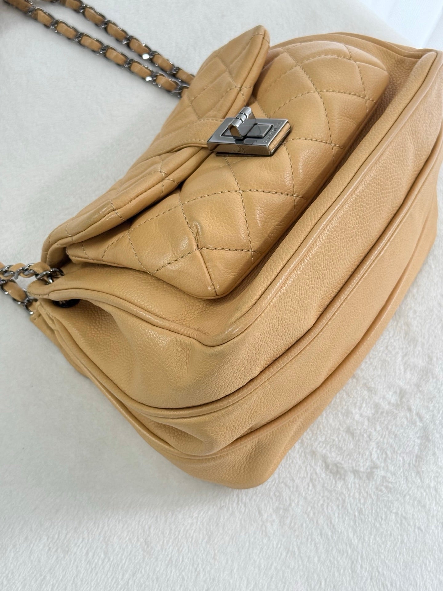 CHANEL Quilted  Shoulderbag