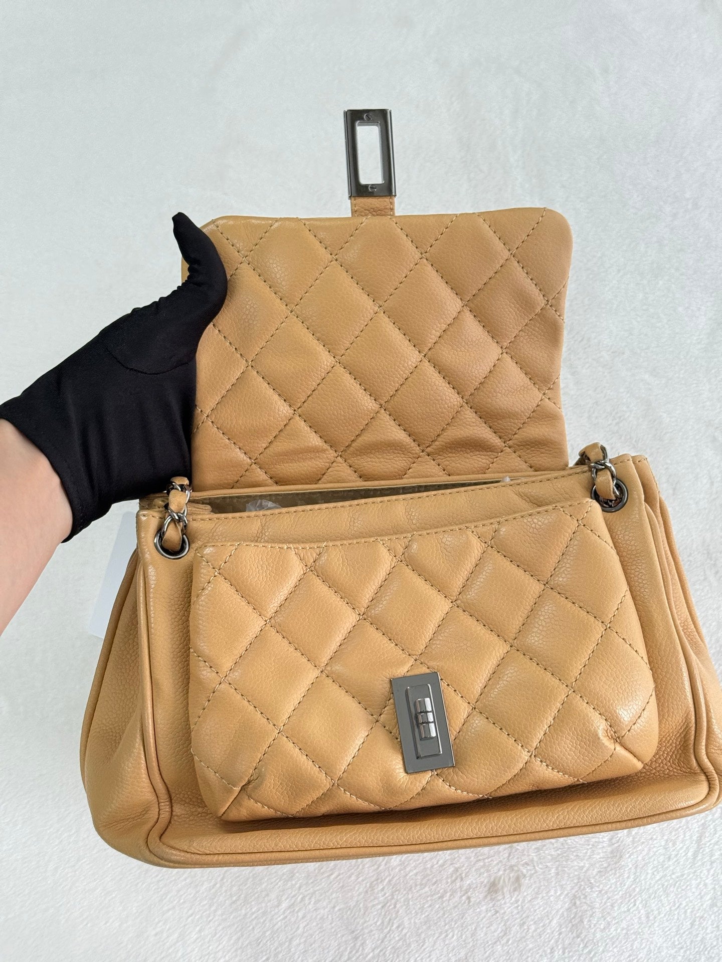 CHANEL Quilted  Shoulderbag
