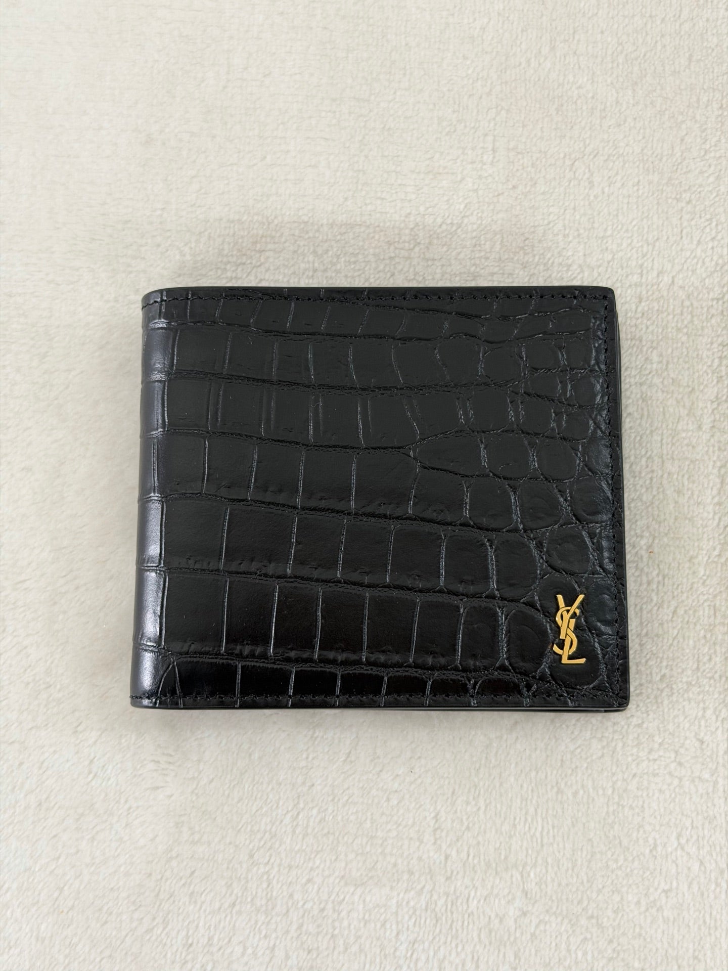 Yve Saint Luarent Corcodile pattern Bifold Wallet