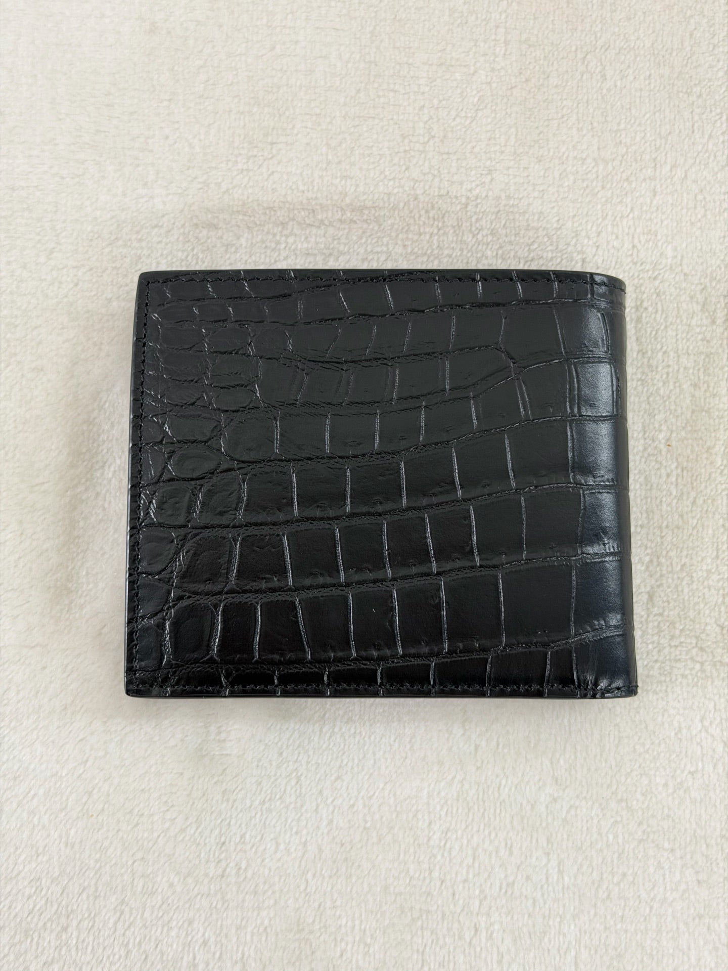 Yve Saint Luarent Corcodile pattern Bifold Wallet