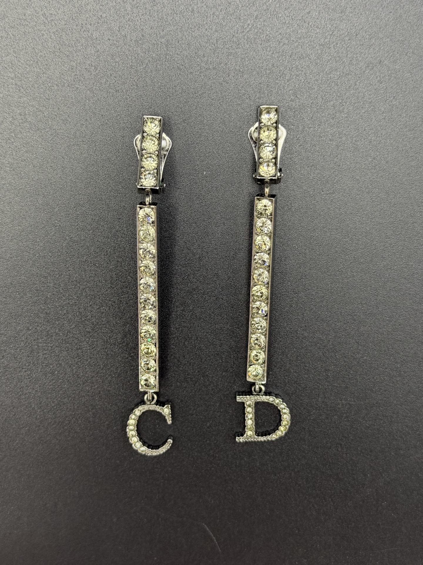 CHRISTIAN DIOR  CD Logo Earring Clips
