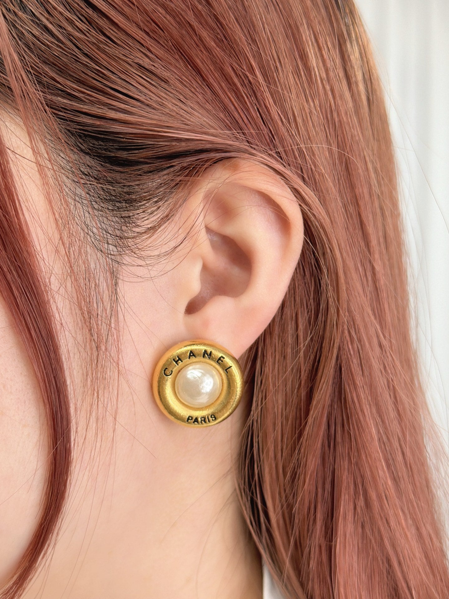 CHANEL Pearl Vintage Clips